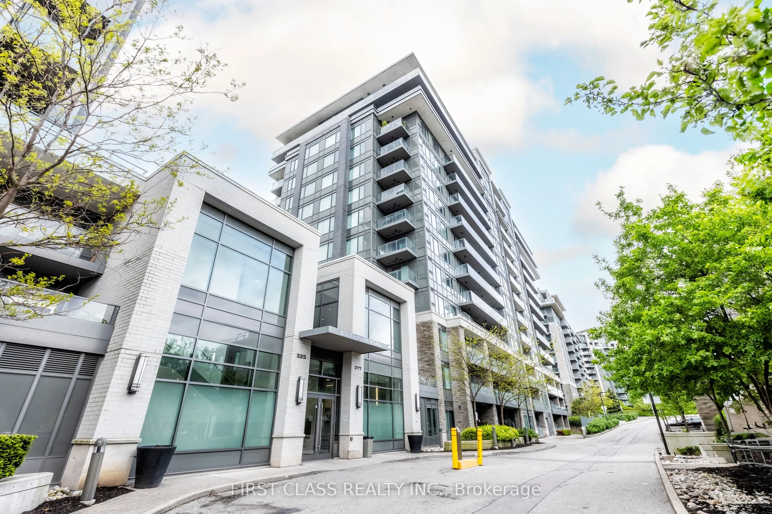 325 South Park Road, #1205