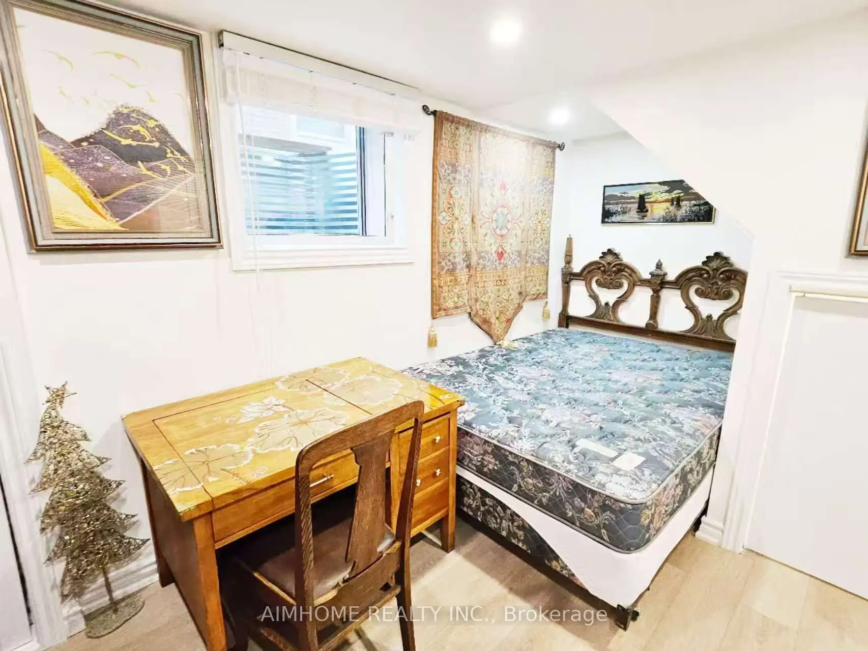 28 Castle Harbour Lane W