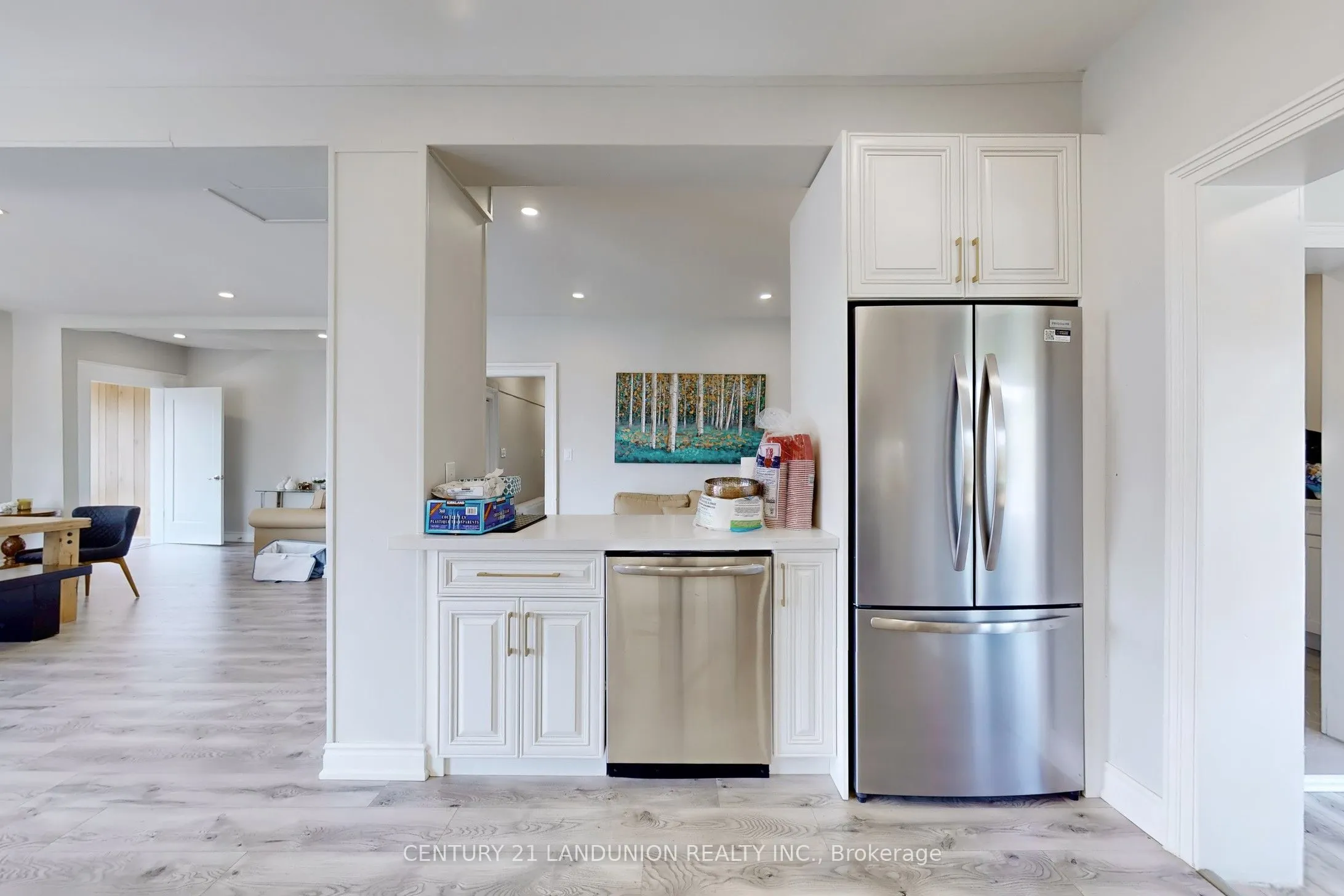 13291 warden Acres E