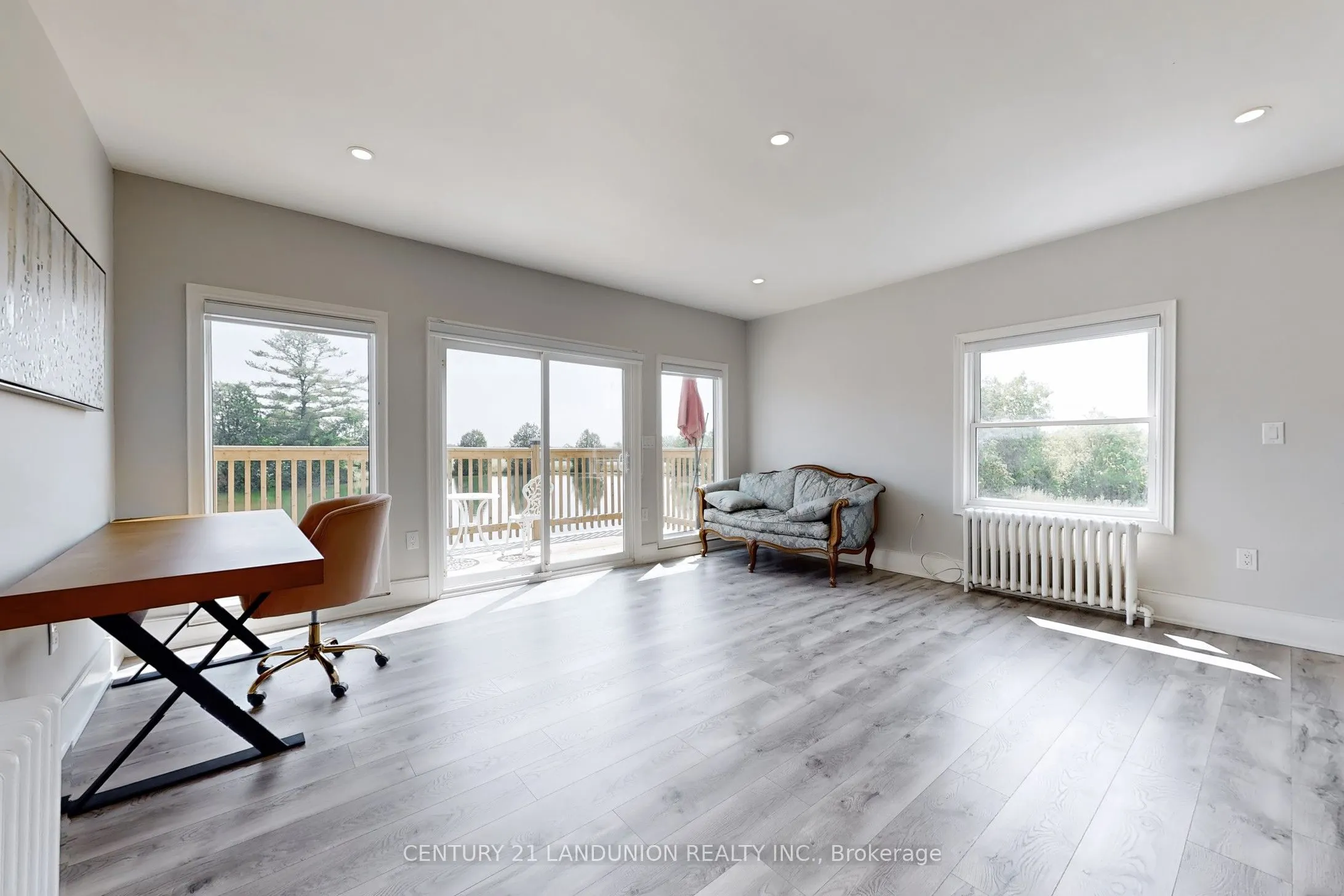 13291 warden Acres E