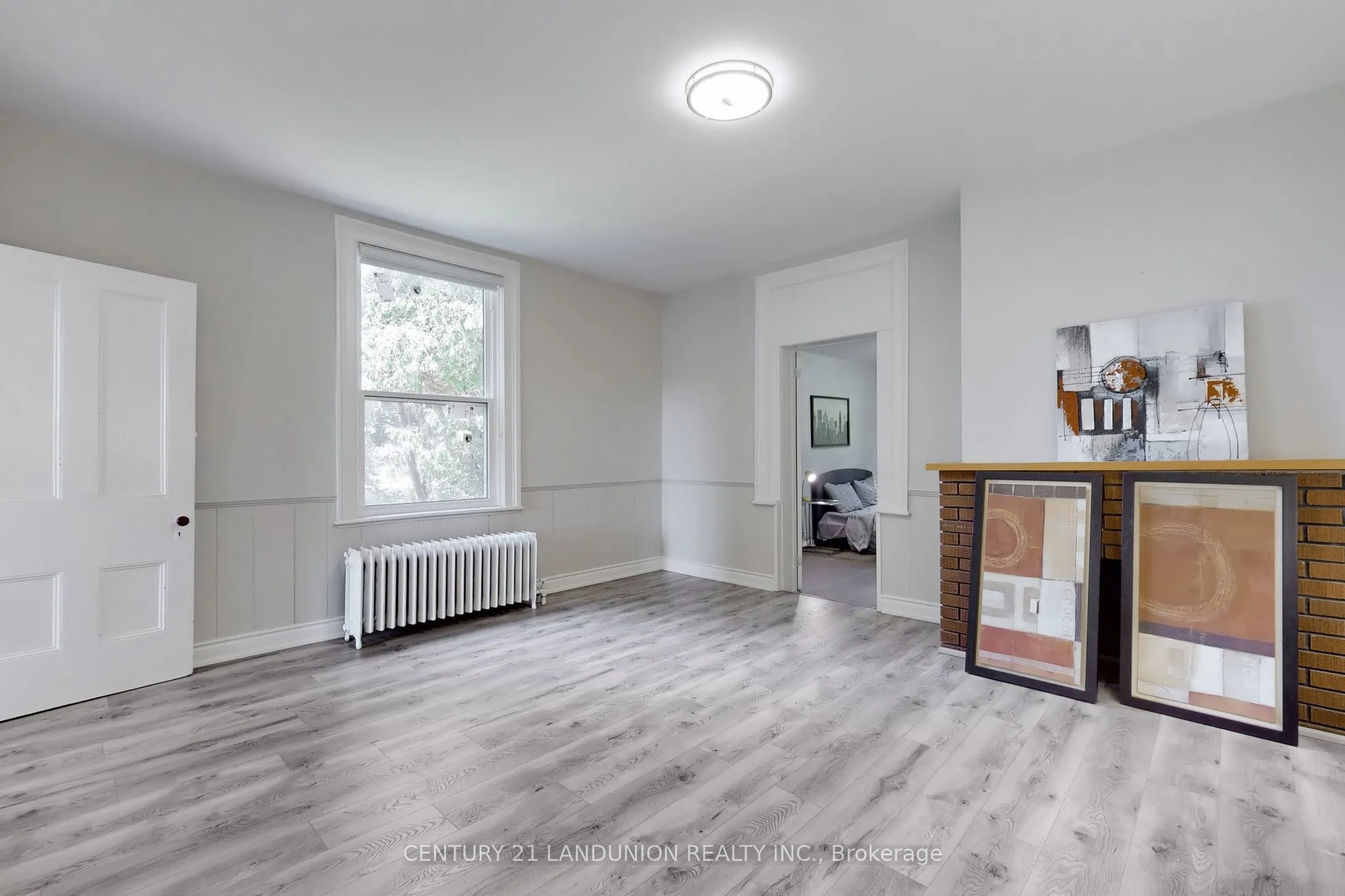 13291 warden Acres E