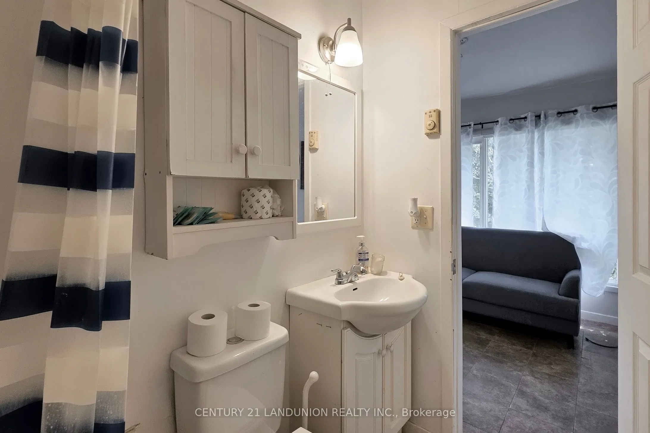 13291 warden Acres E