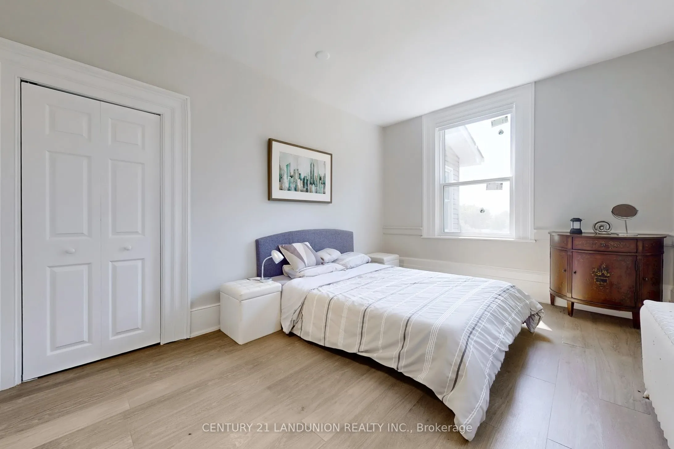 13291 warden Acres E