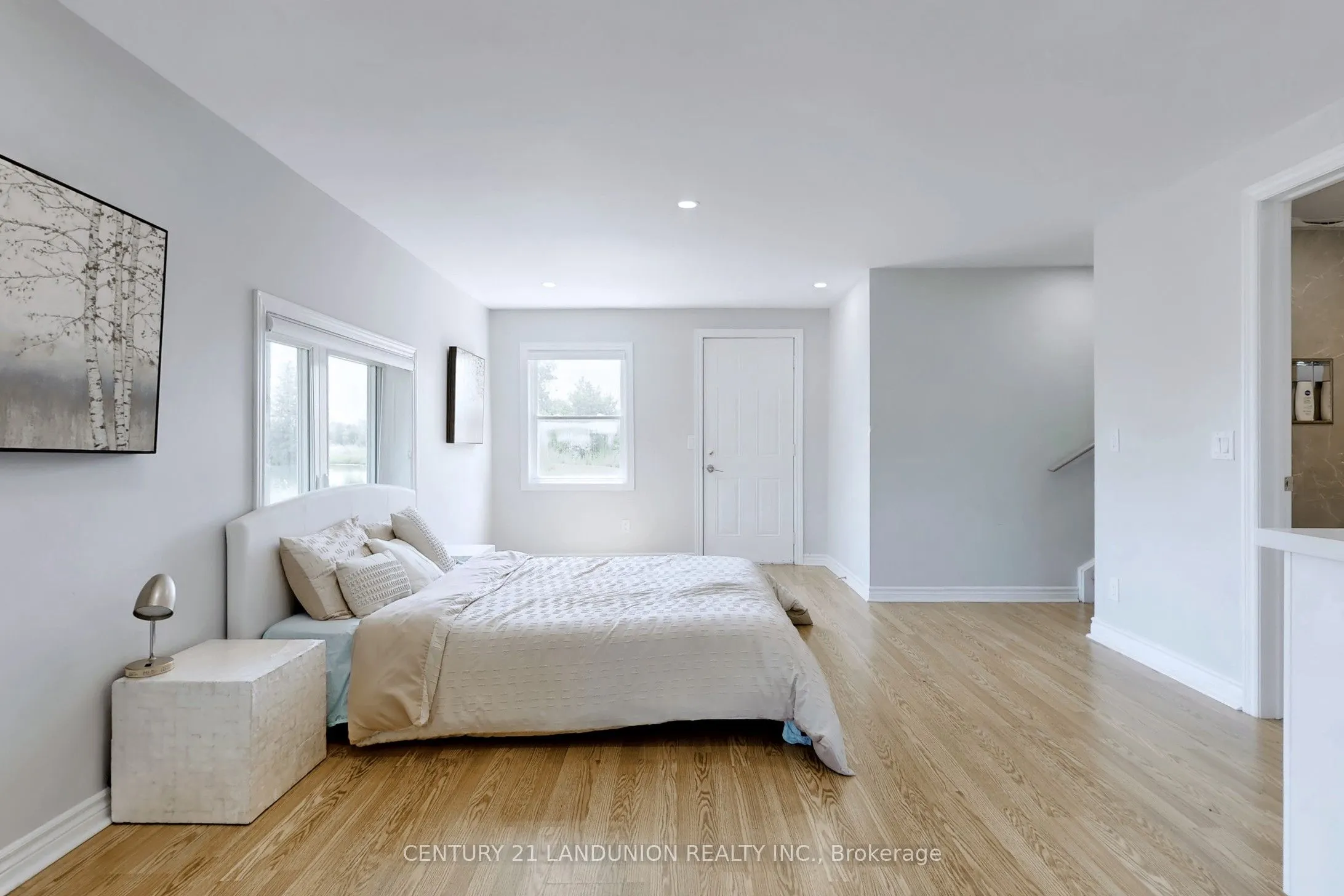 13291 warden Acres E