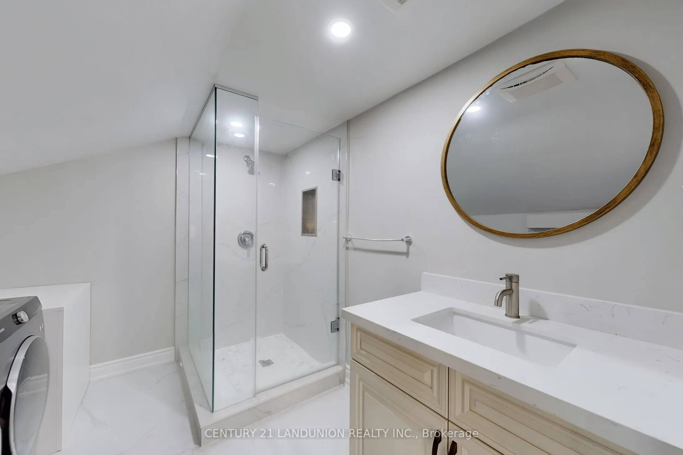 13291 warden Acres E