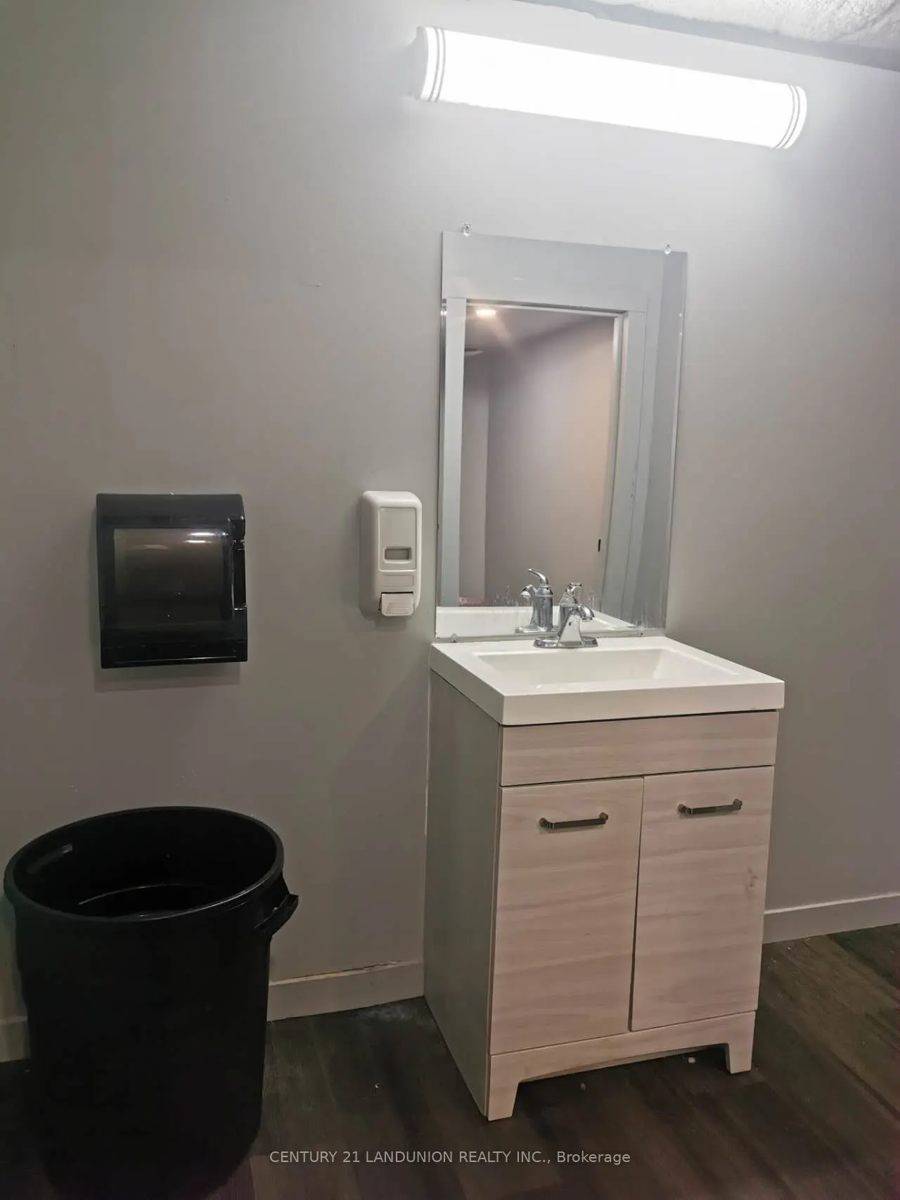 13291 warden Acres E