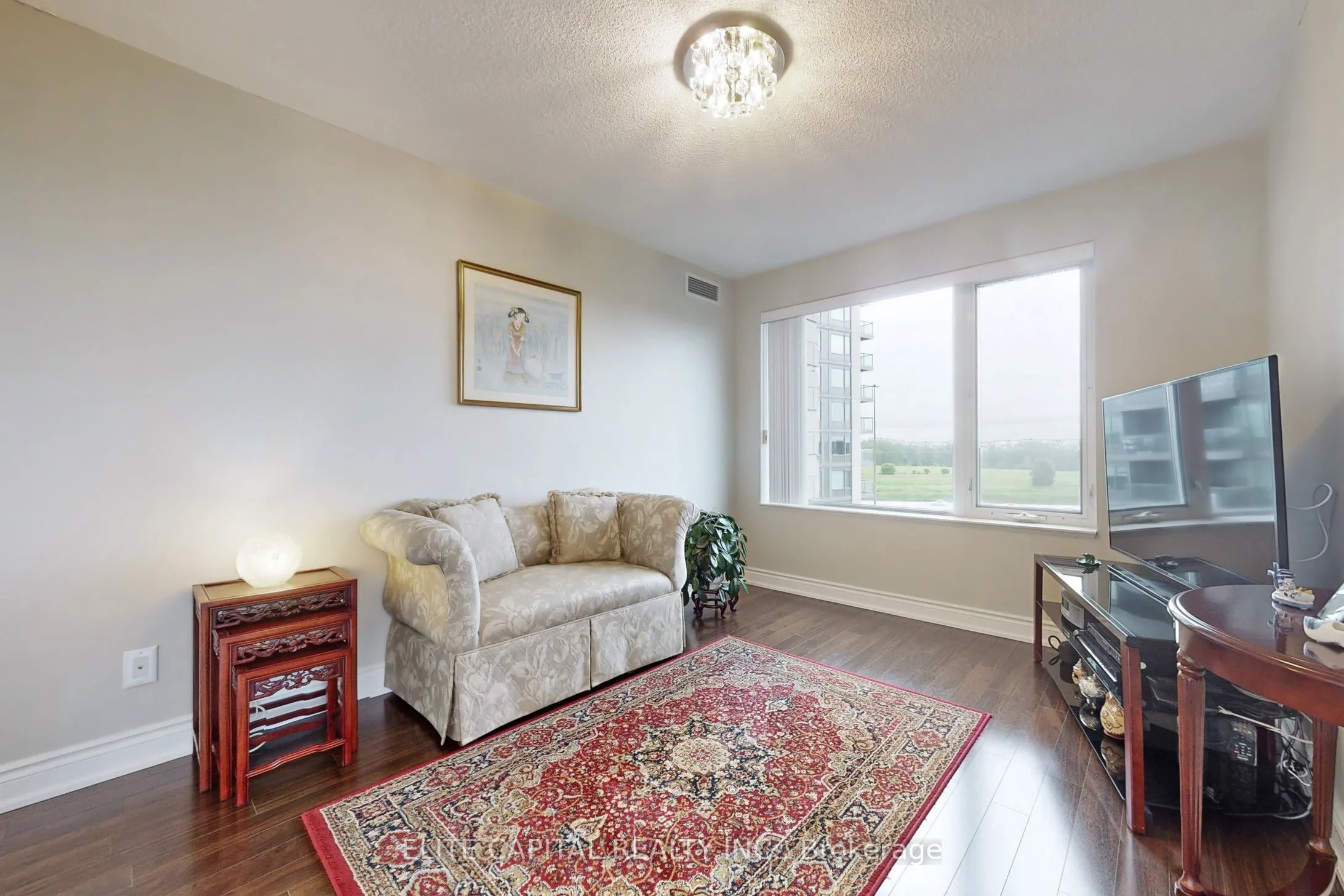 233 South Park Road, #805