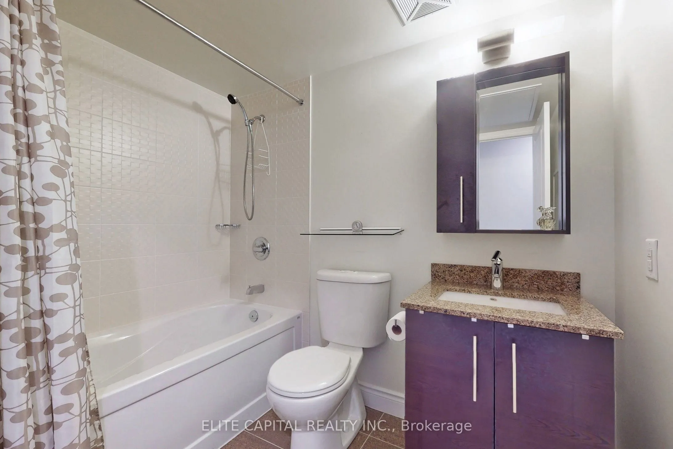 233 South Park Road, #805