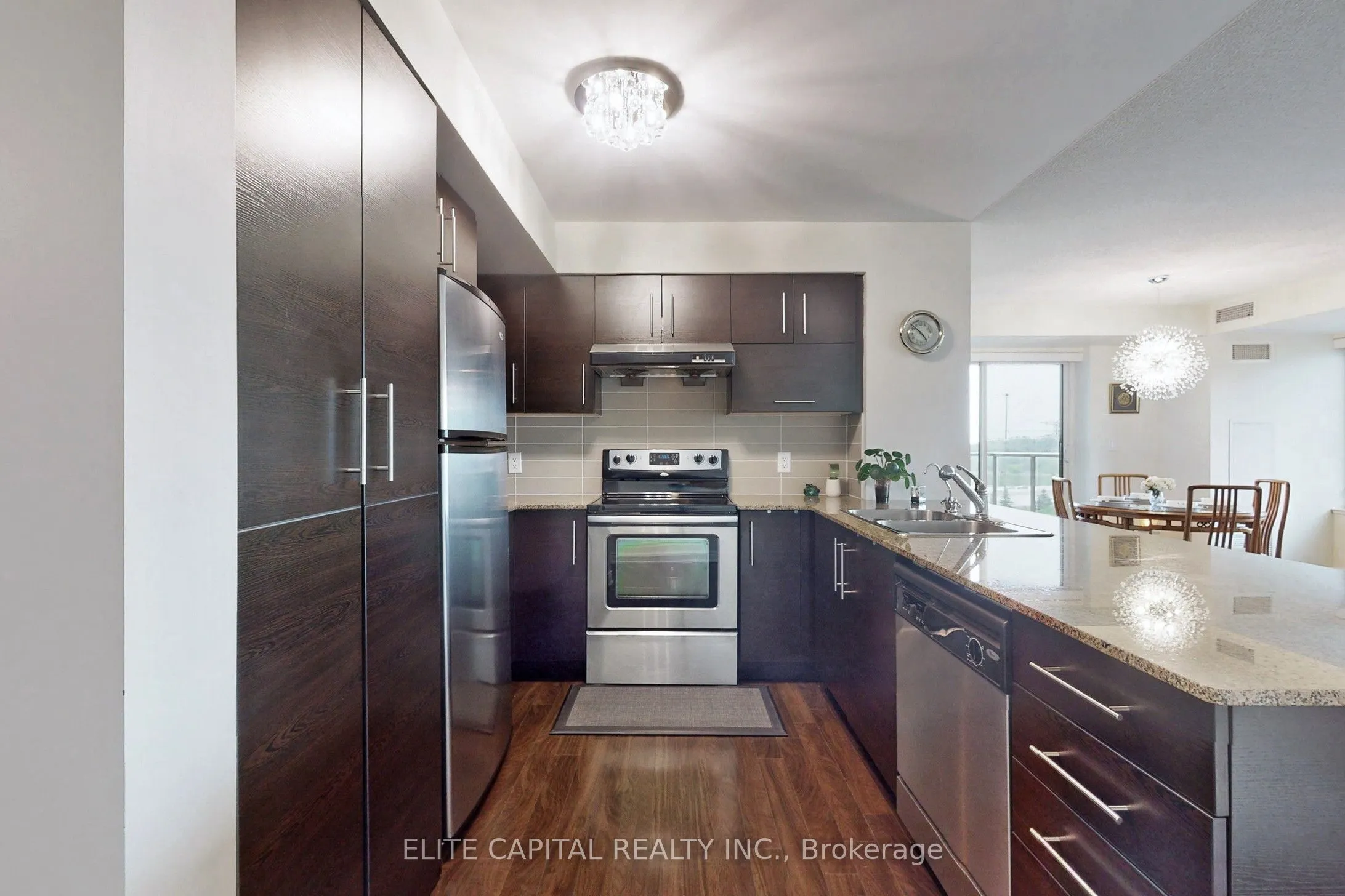 233 South Park Road, #805