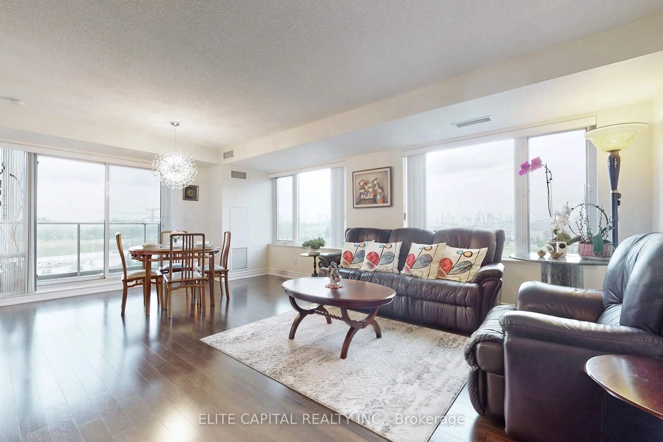 233 South Park Road, #805