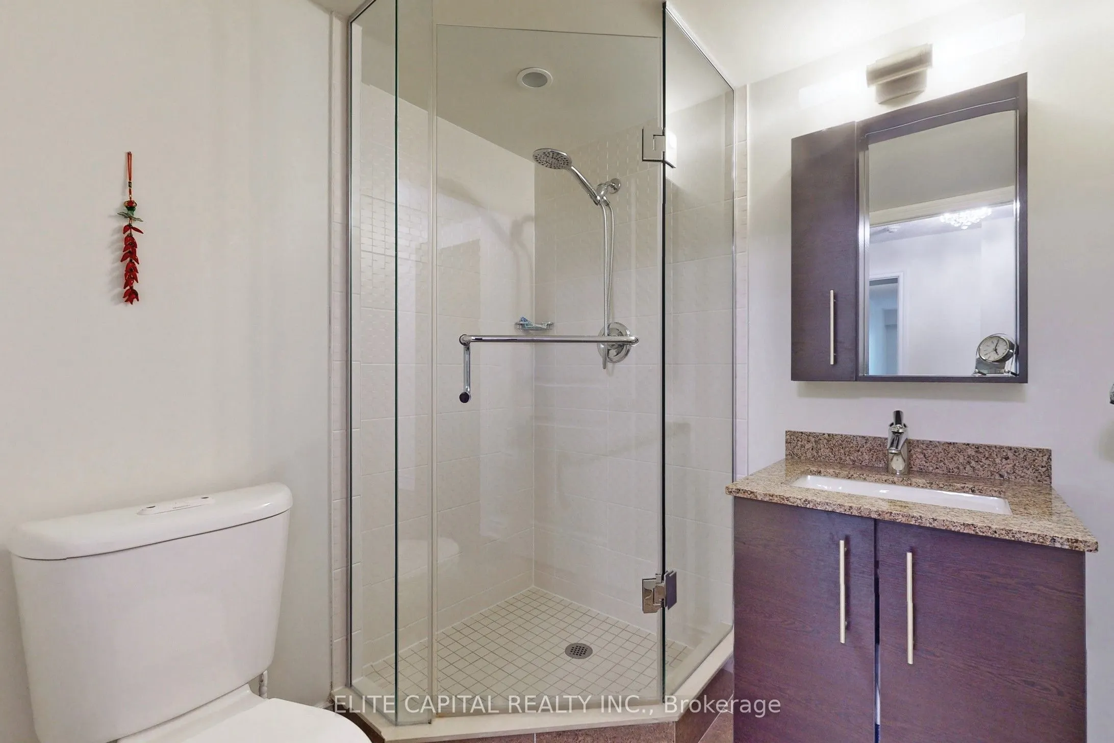 233 South Park Road, #805