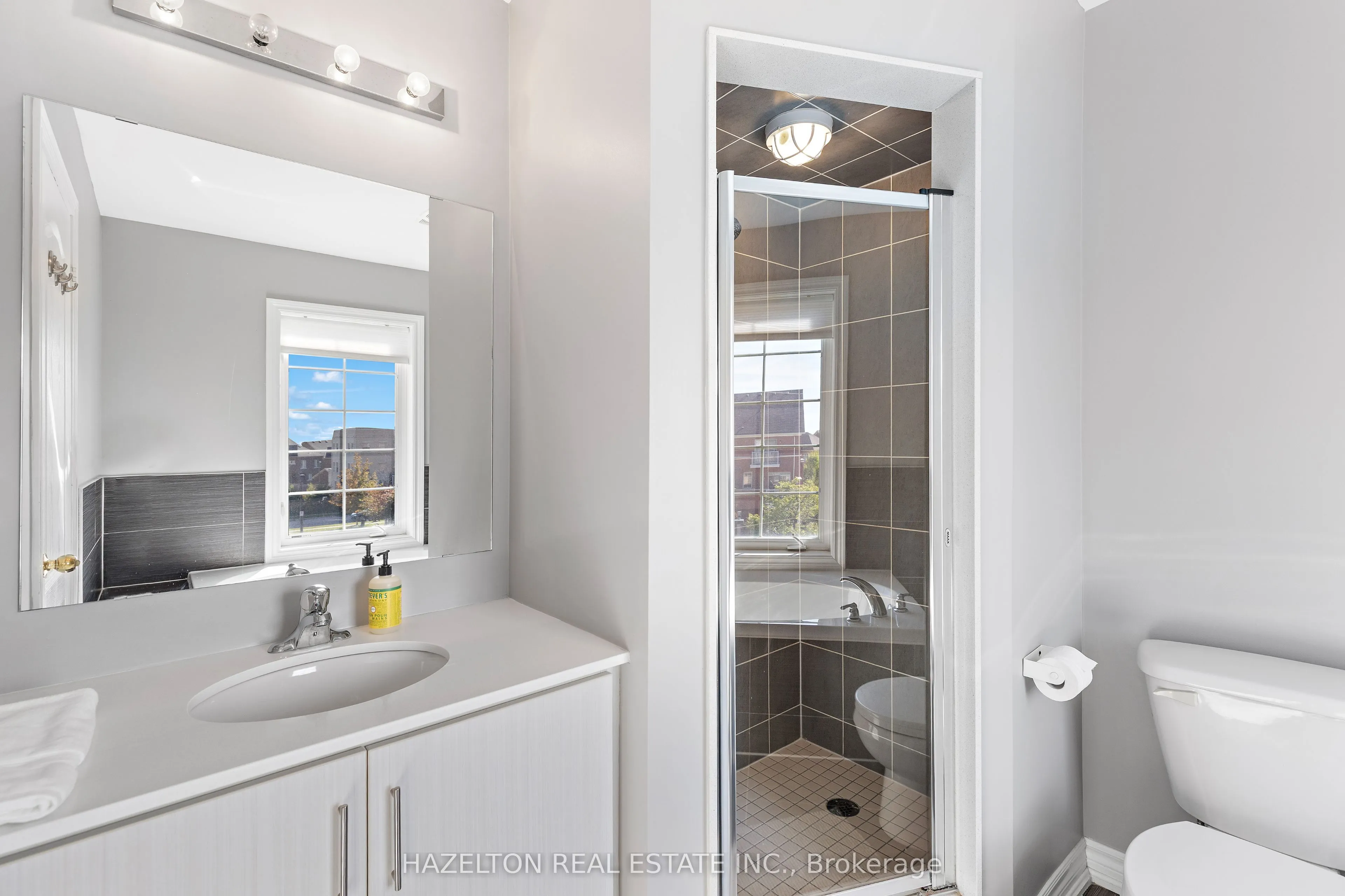 49 Cathedral High Street, #Residential Unit- Back