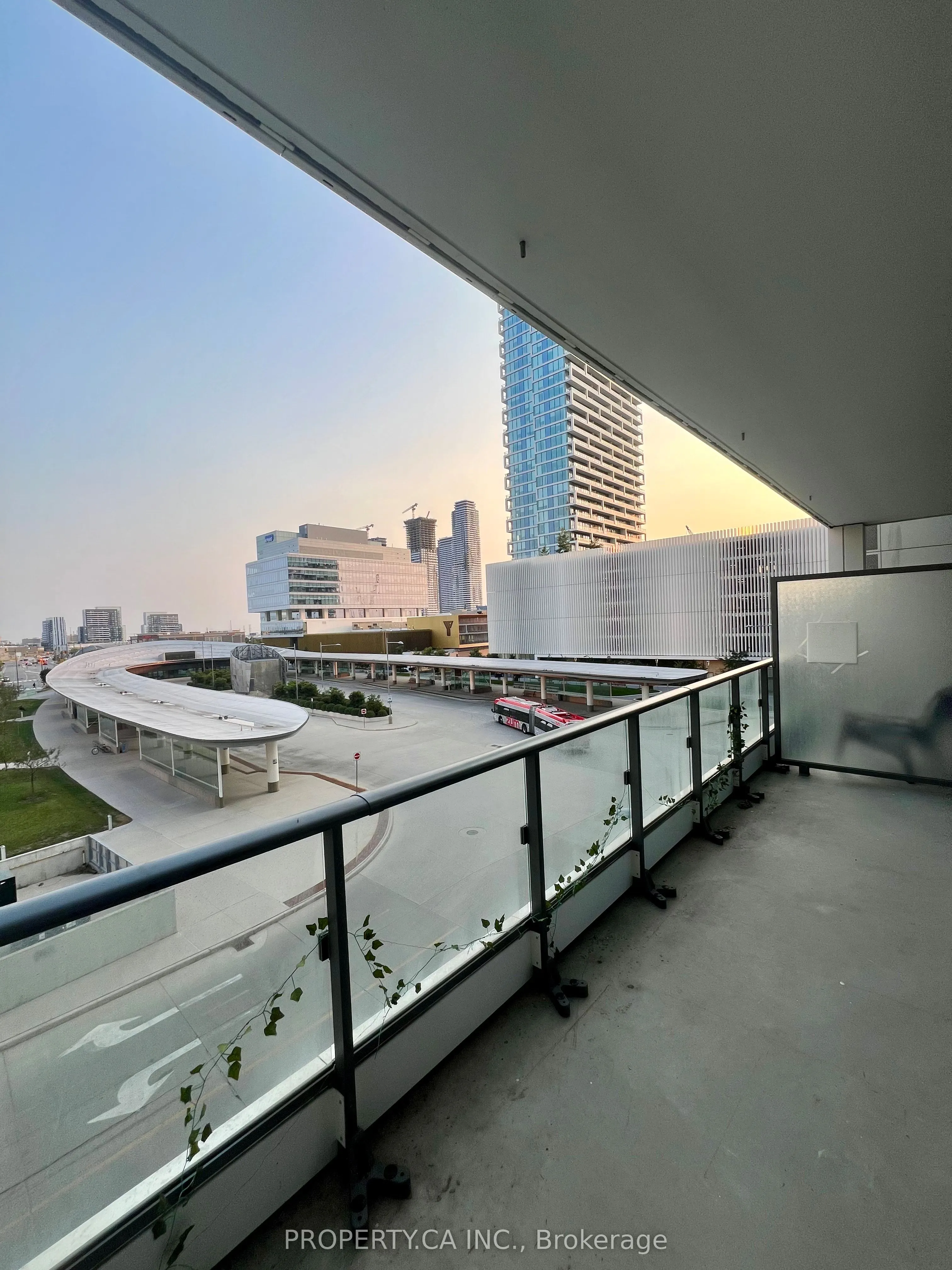 950 Portage Parkway S, #308