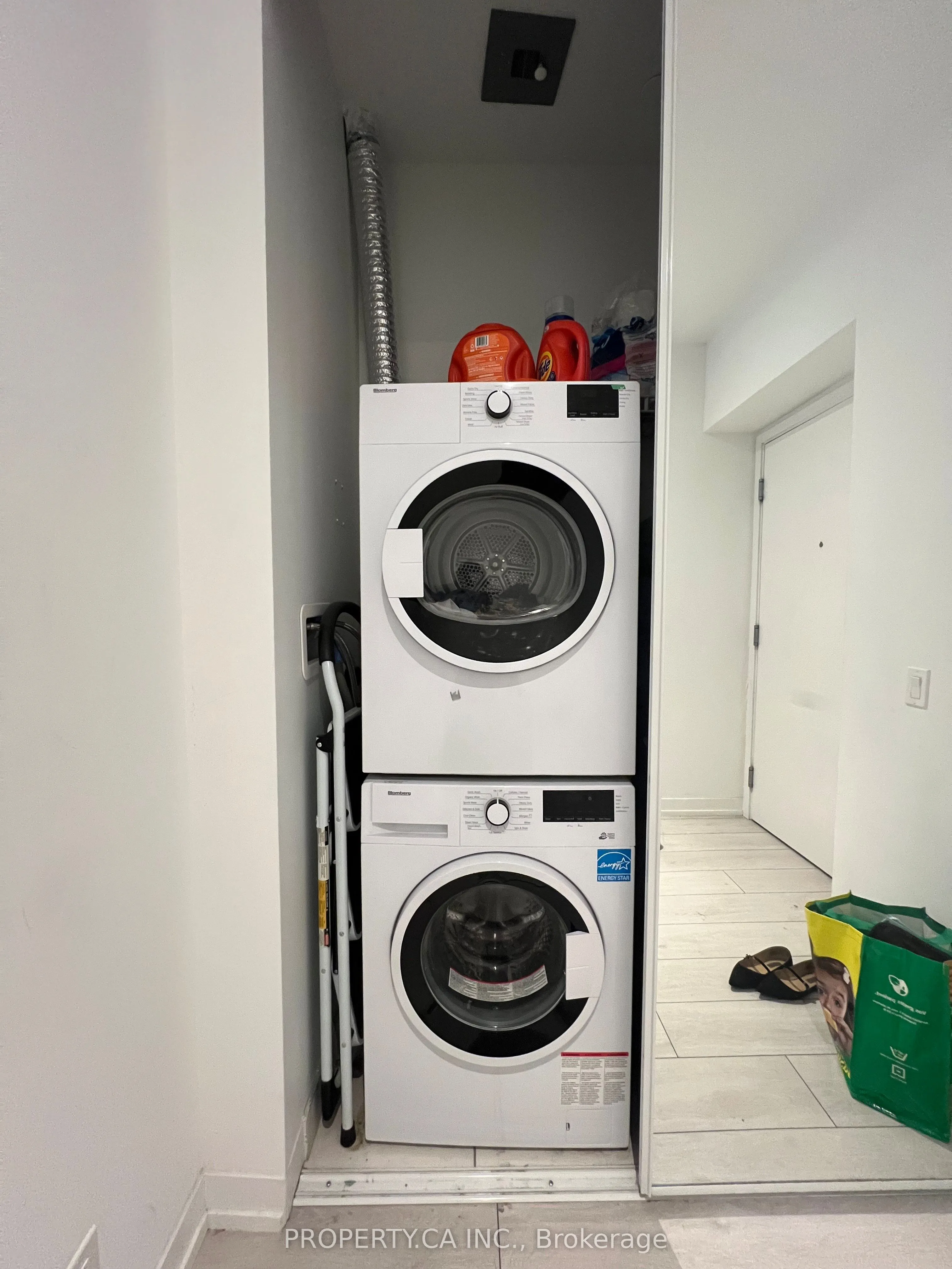 950 Portage Parkway S, #308