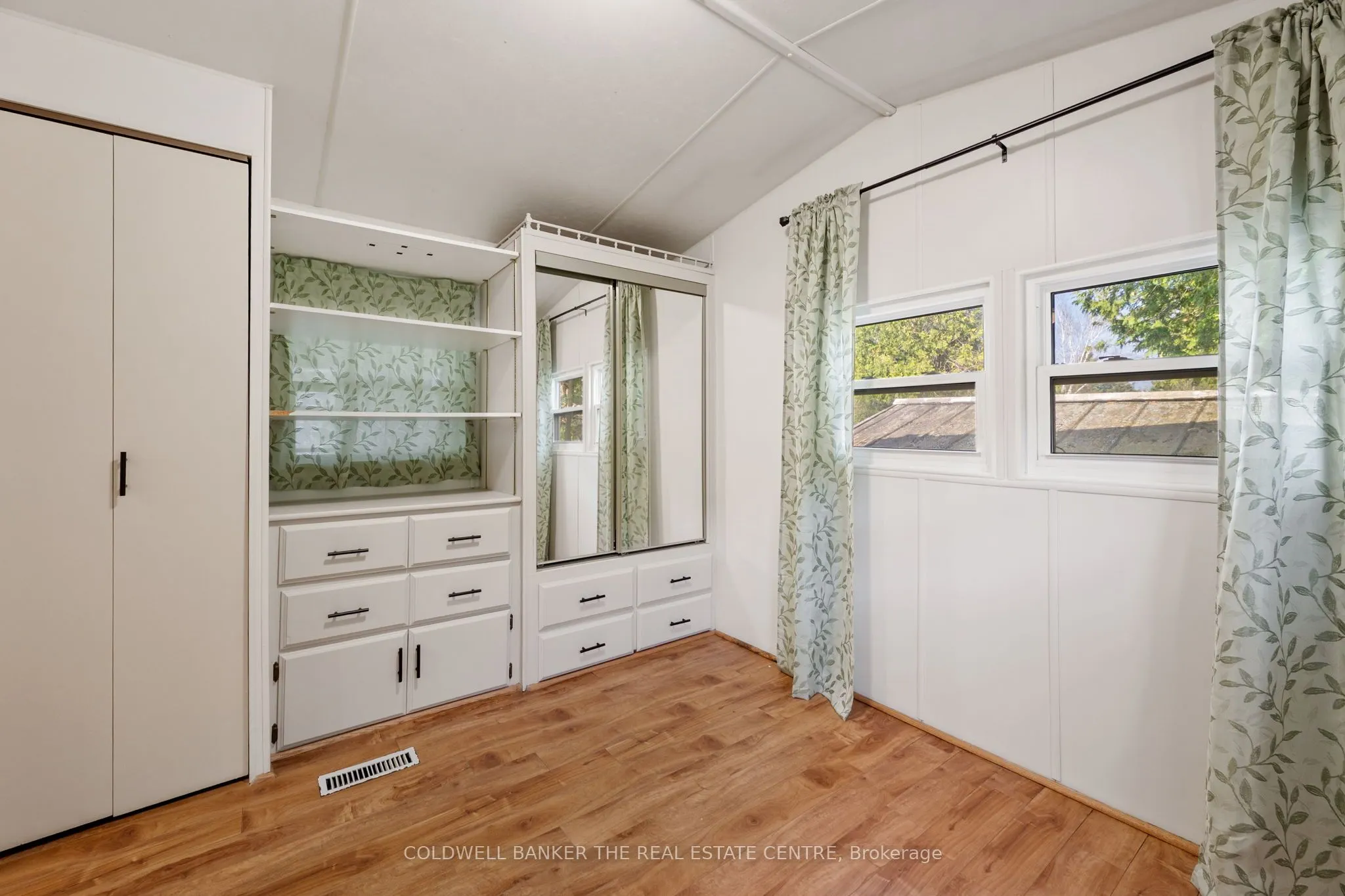 285 Crydermans Side Road, #327