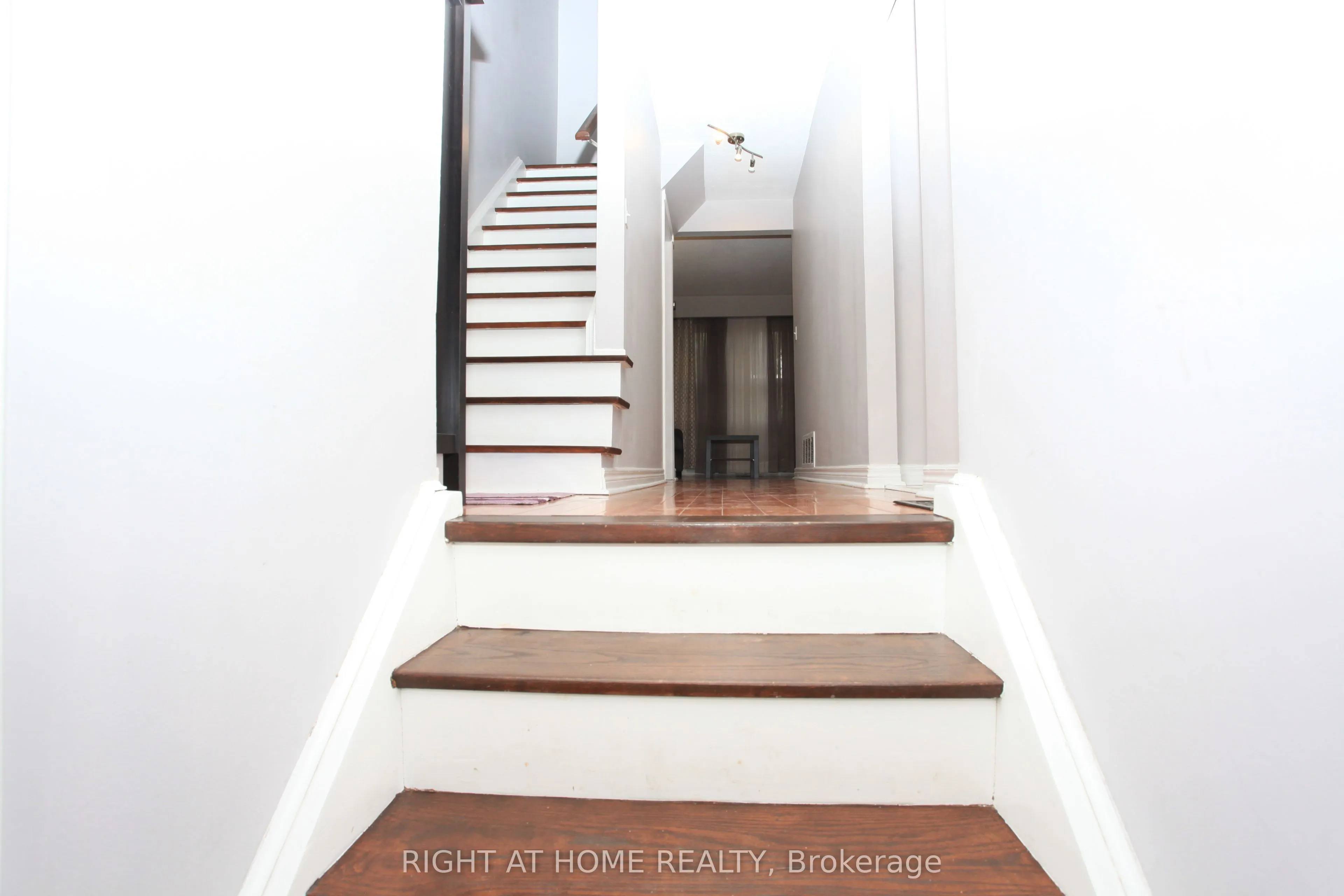 38 THE CARRIAGE Way, #38