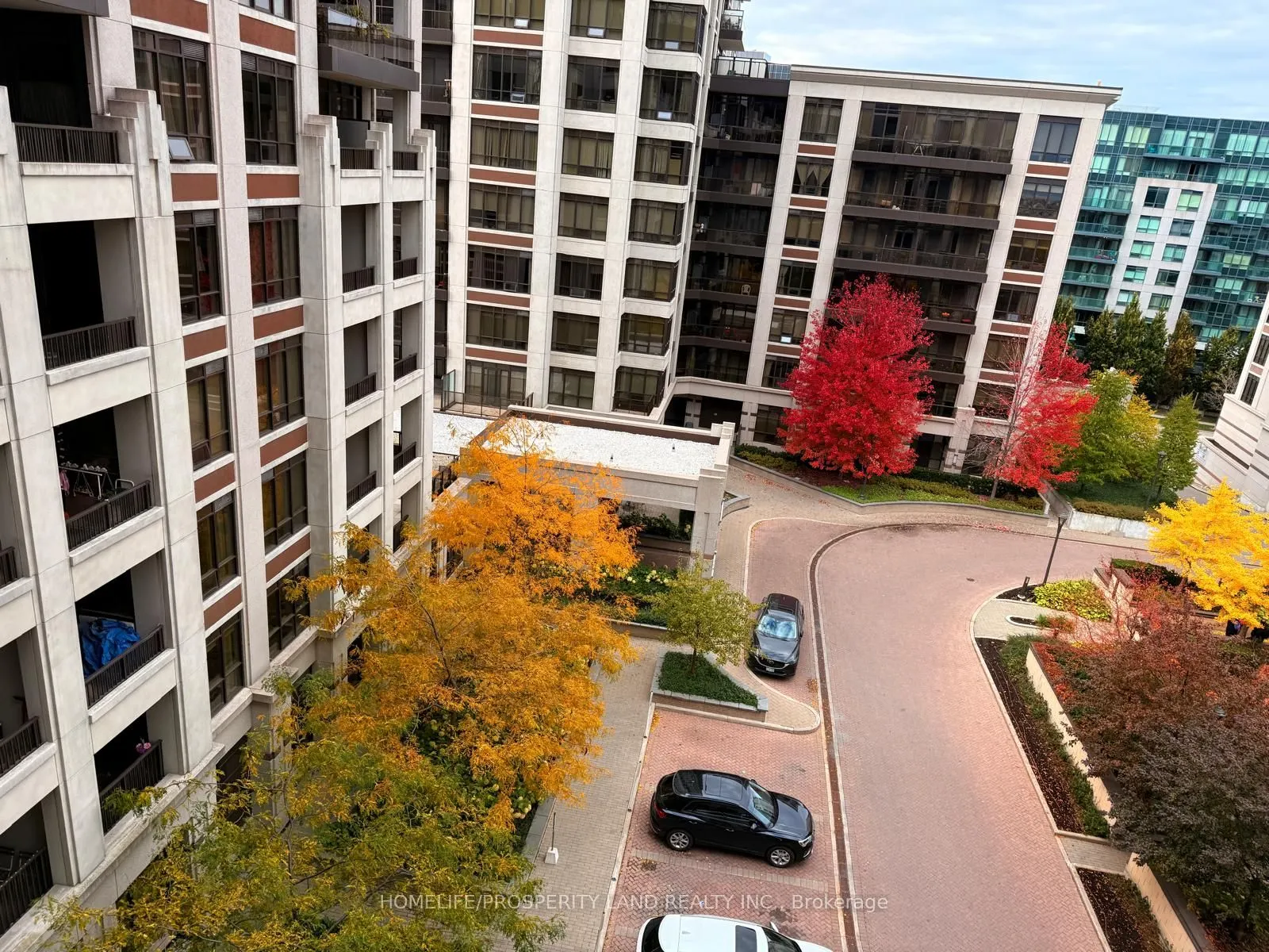 99 South Town Centre Boulevard, #803