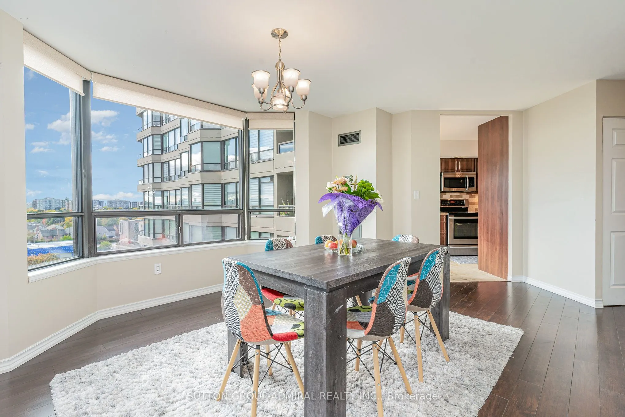 7440 Bathurst Street, #807