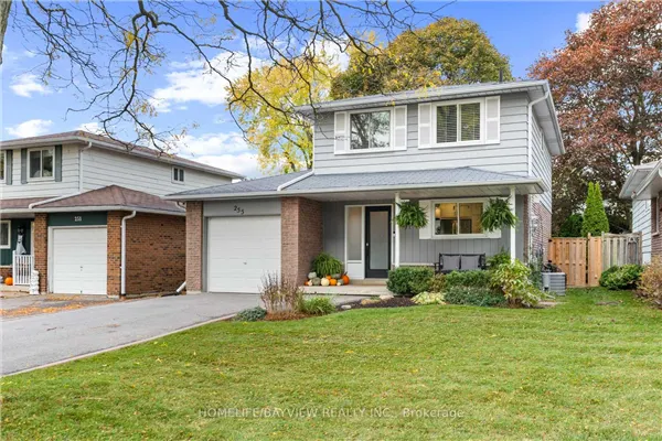 255 Stouffer Street W