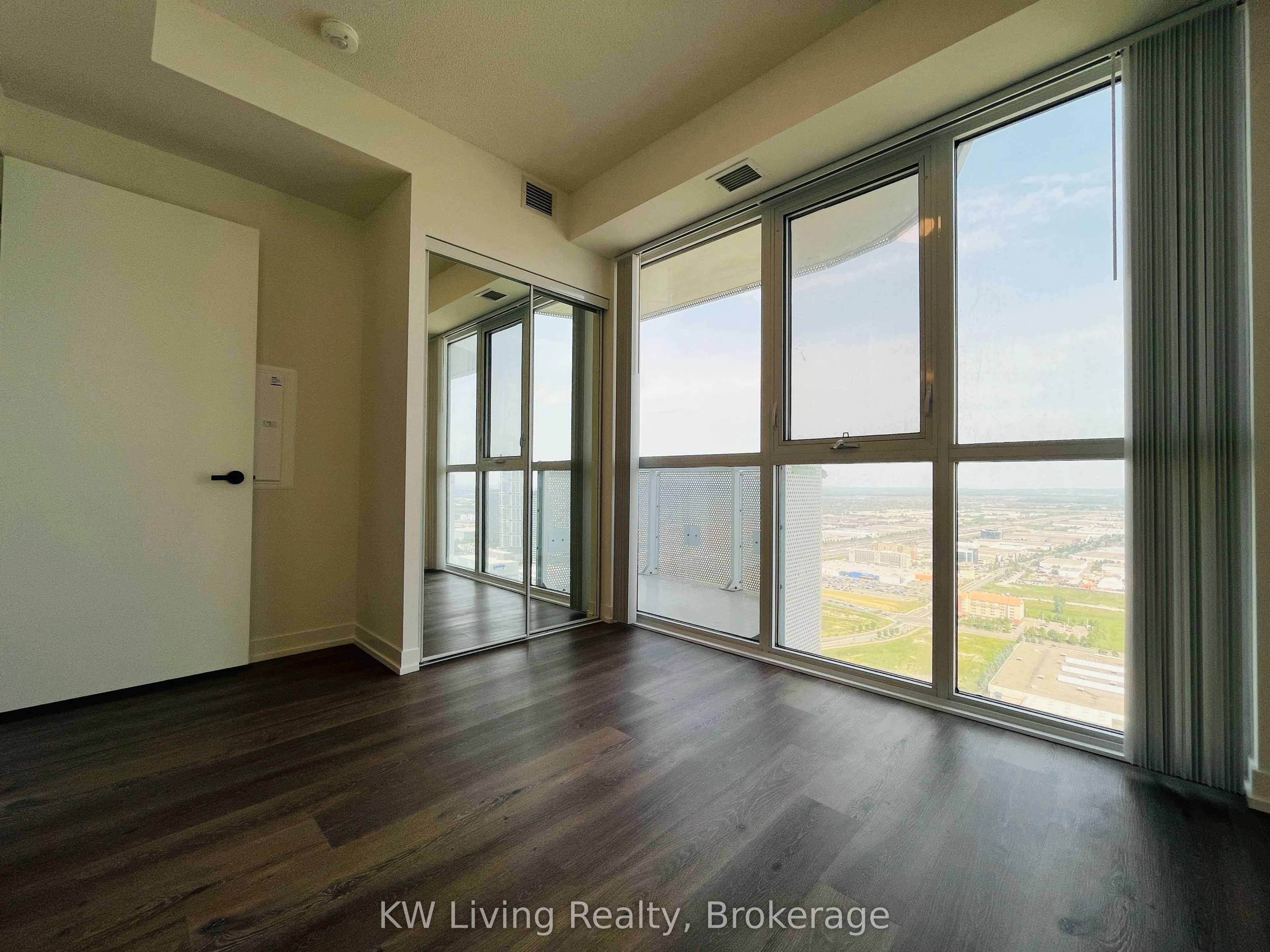 225 Commerce Street, #4809