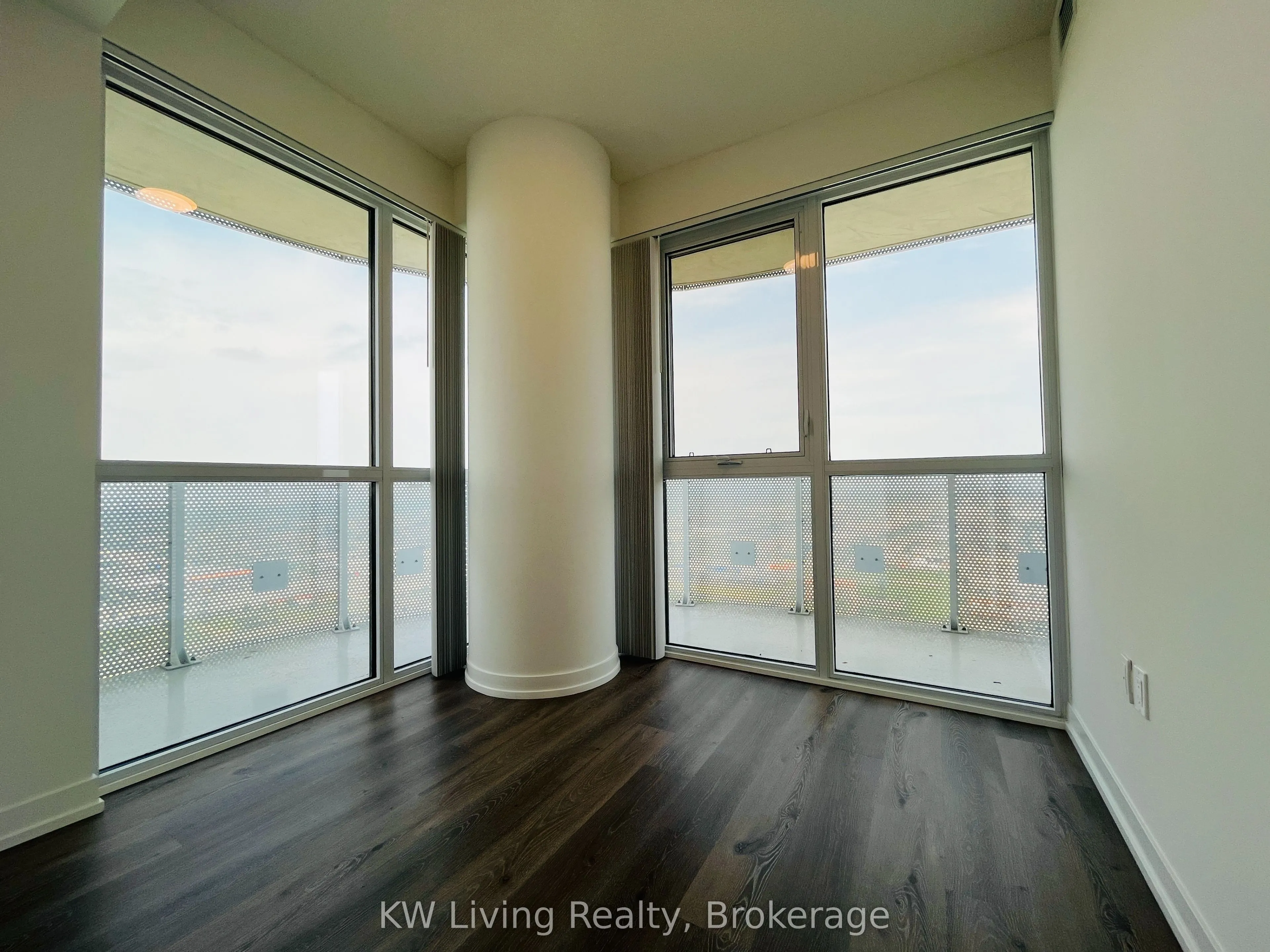 225 Commerce Street, #4809