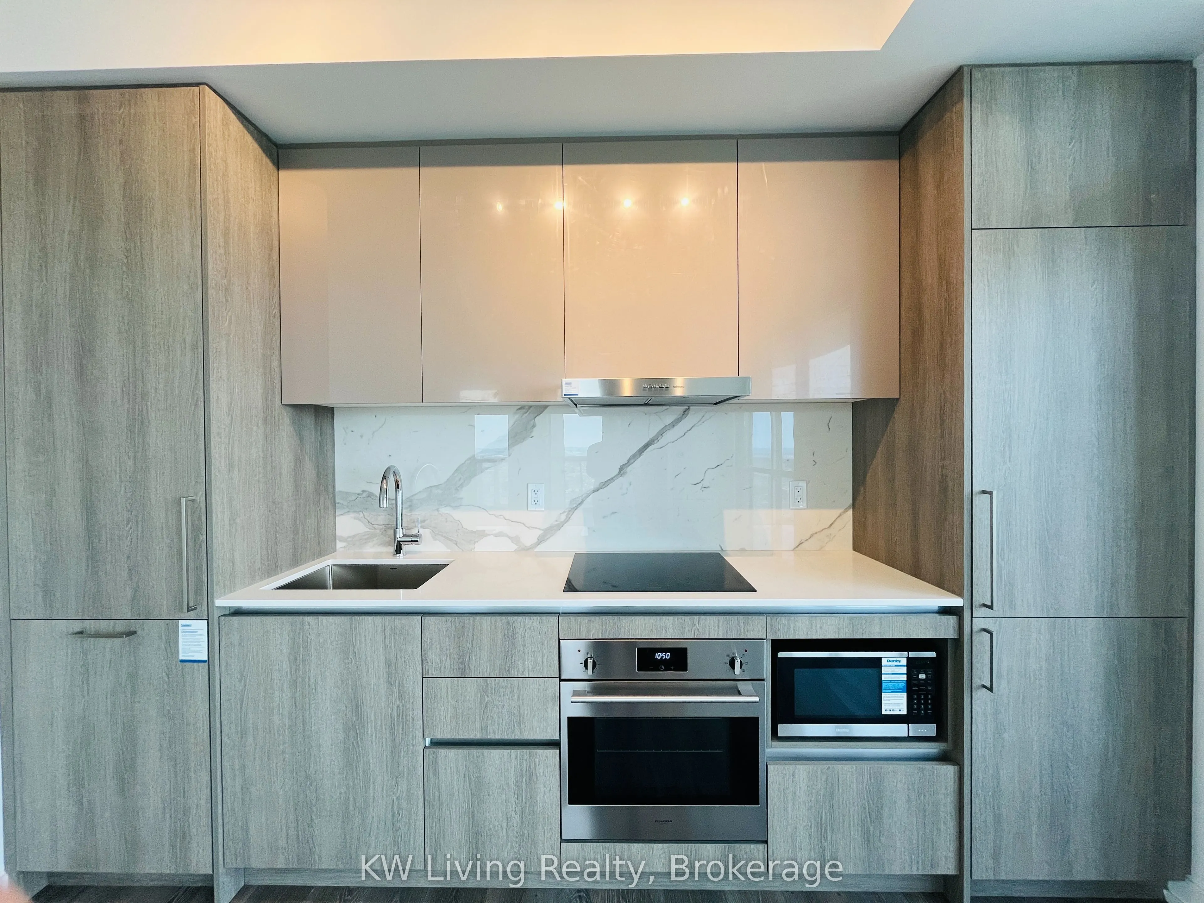 225 Commerce Street, #4809