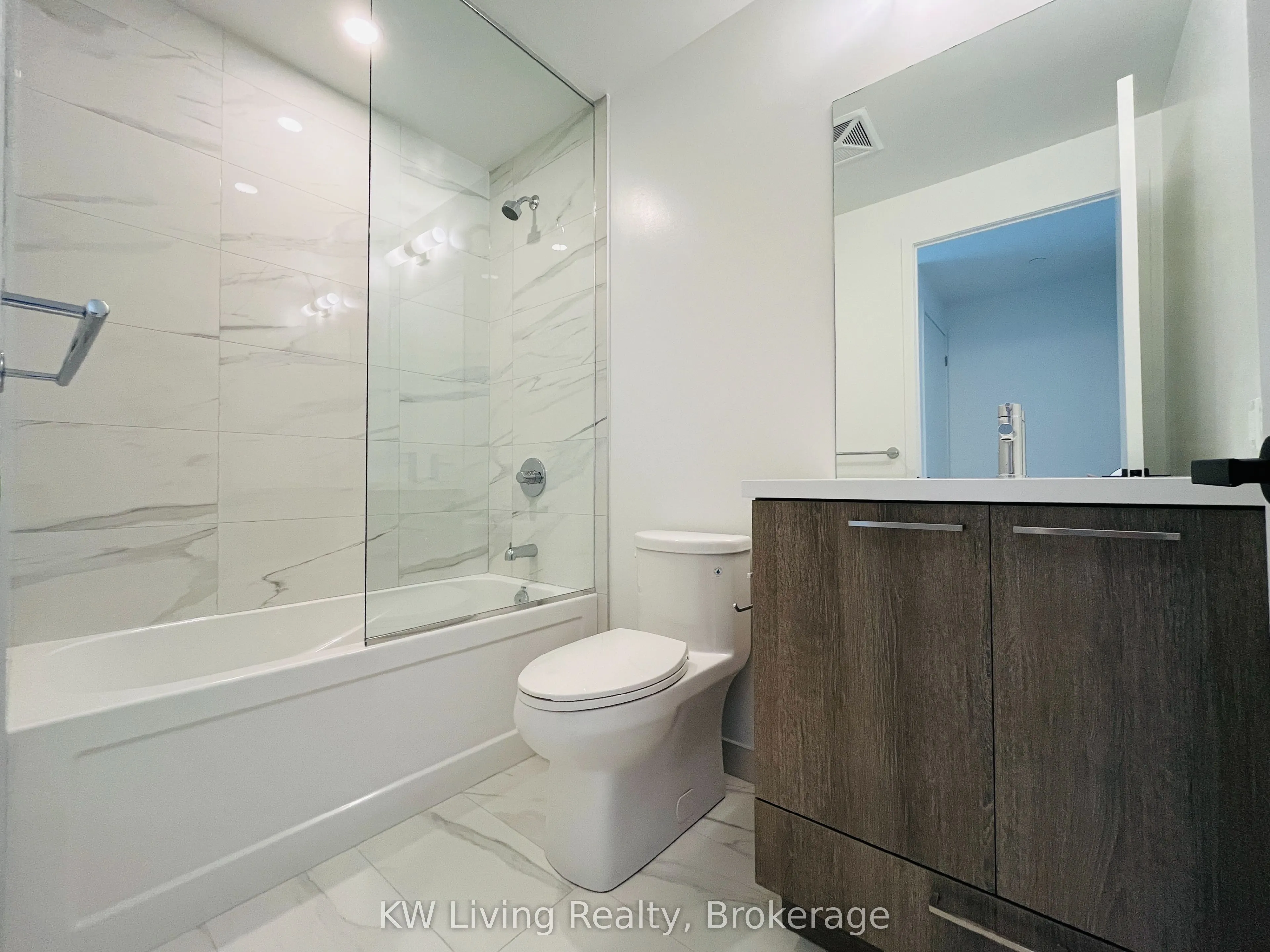 225 Commerce Street, #4809