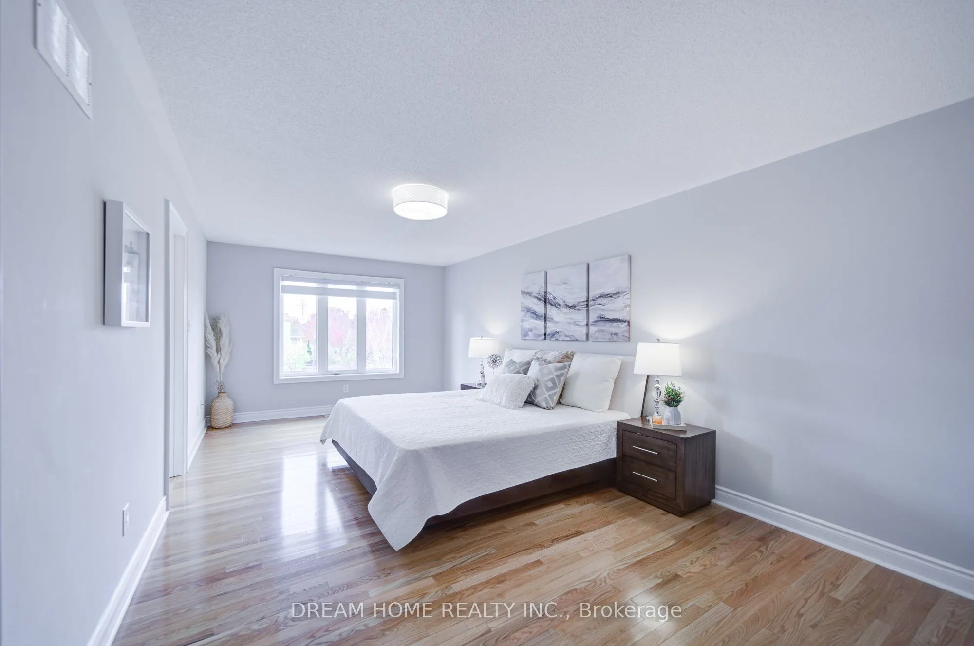 172 Tom Taylor Crescent