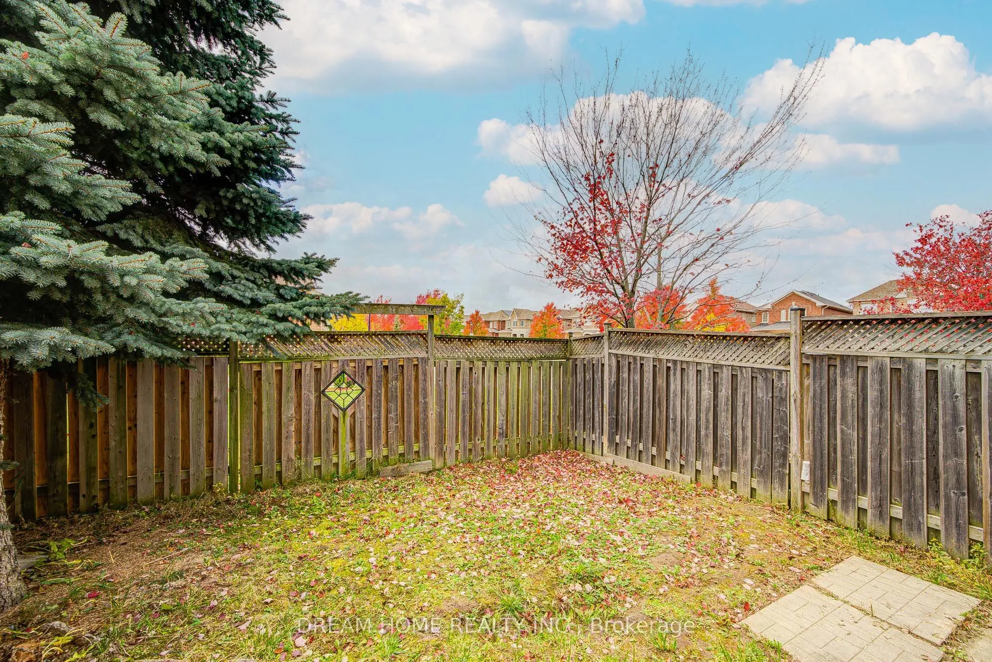 172 Tom Taylor Crescent