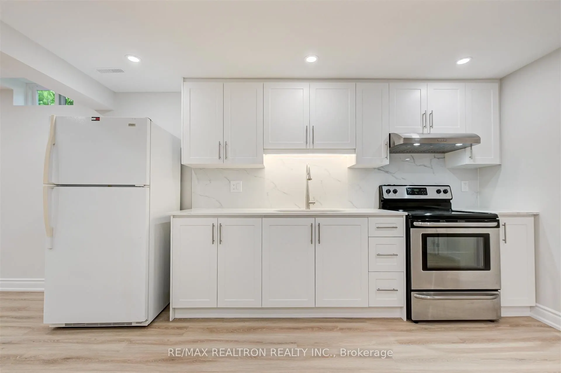 12 Randall Avenue, #Lower