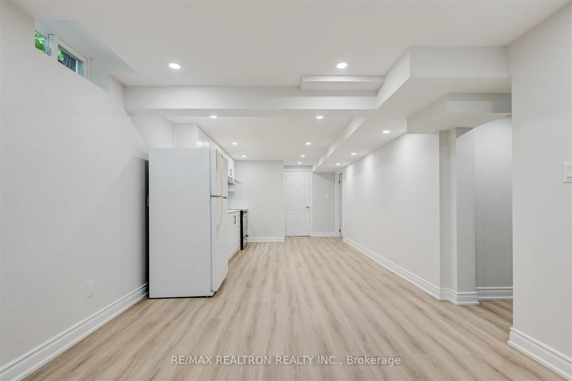 12 Randall Avenue, #Lower