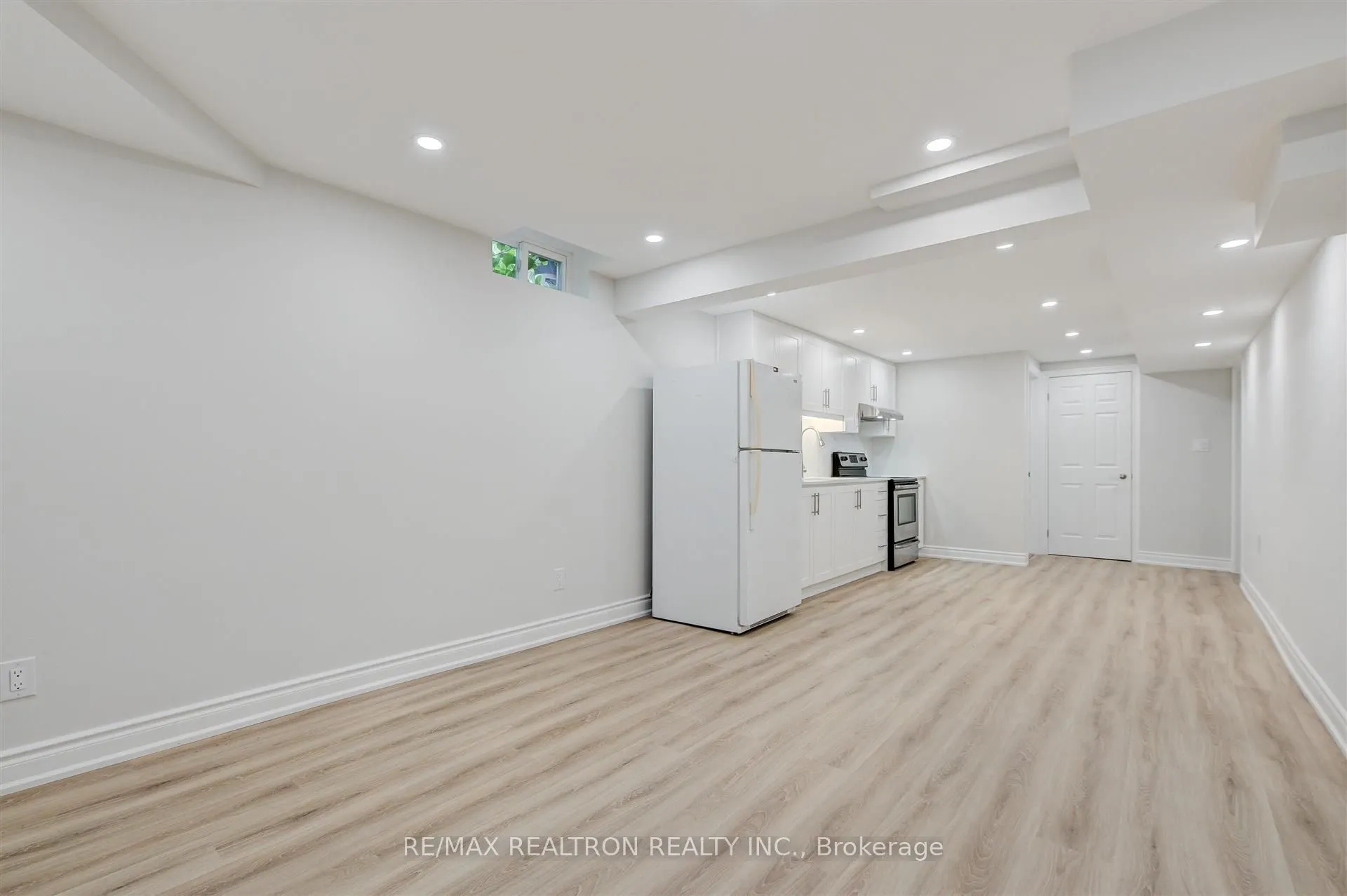 12 Randall Avenue, #Lower