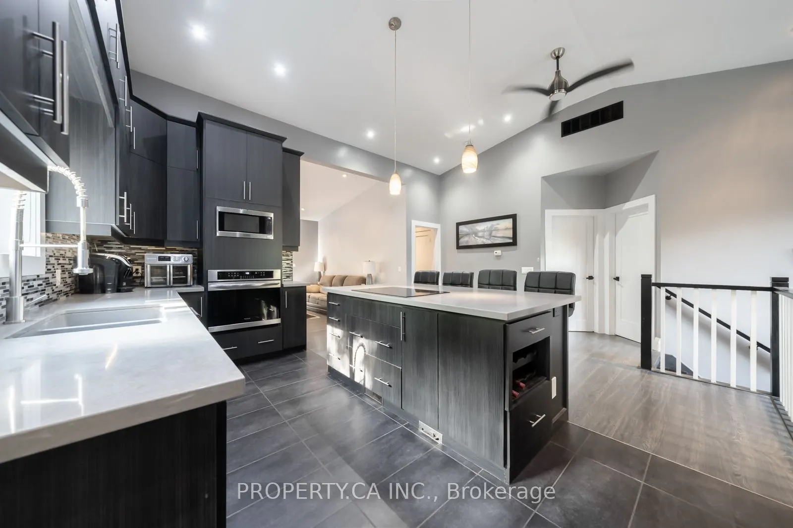 176 Pleasant Boulevard