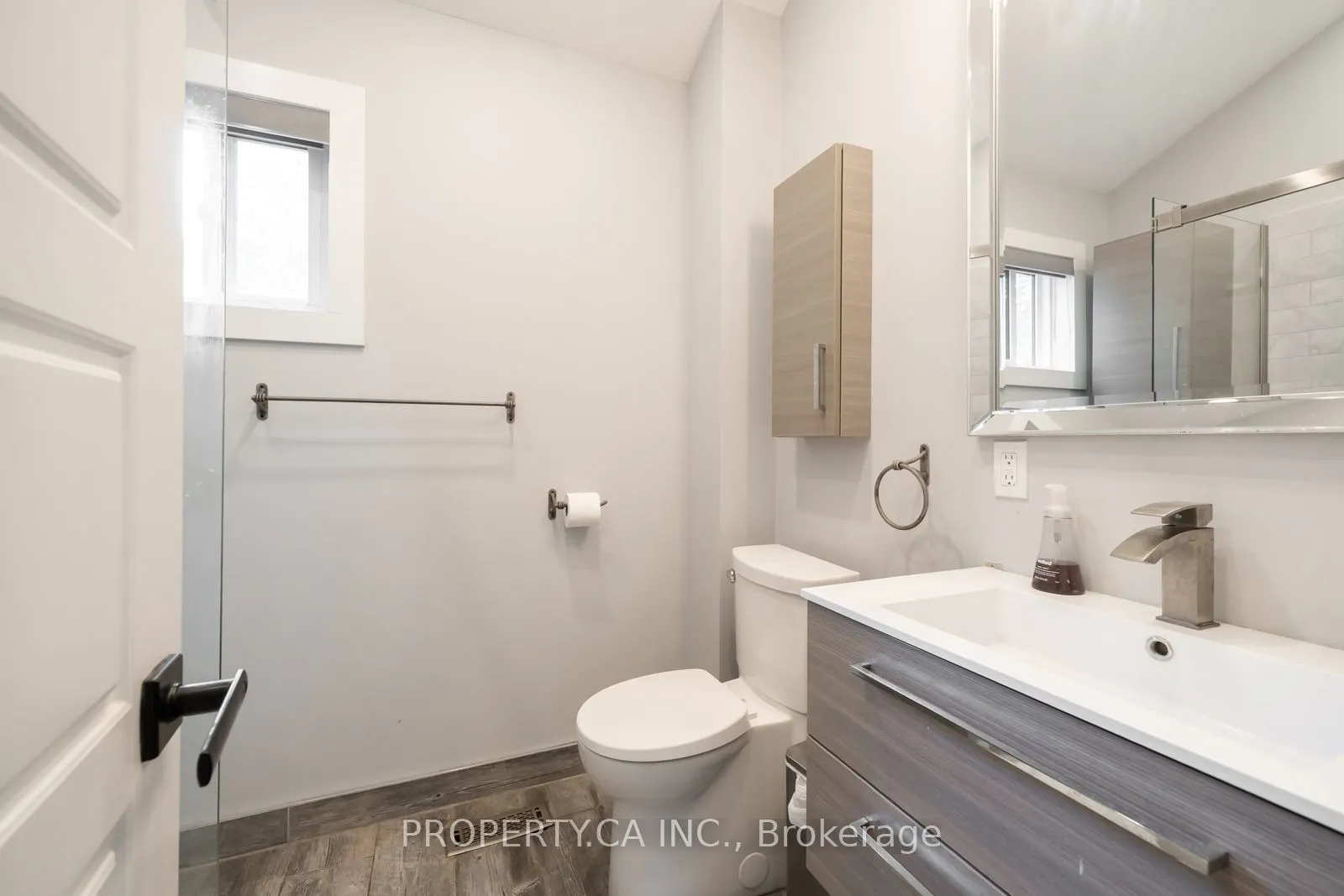 176 Pleasant Boulevard