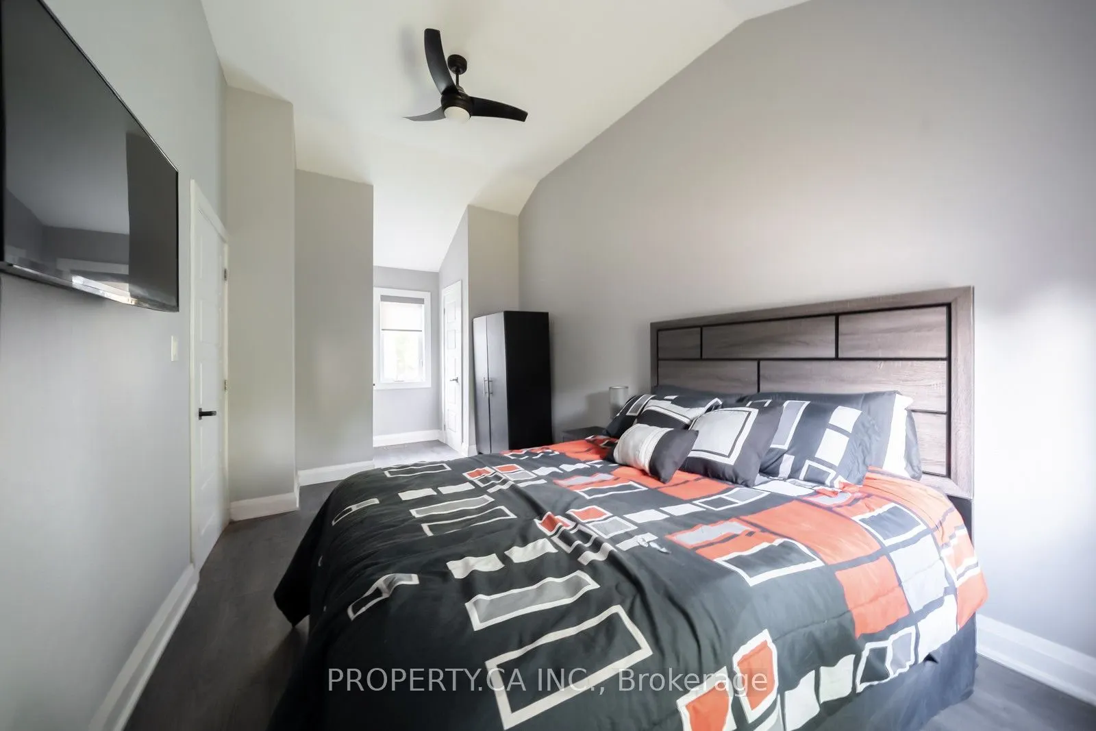 176 Pleasant Boulevard