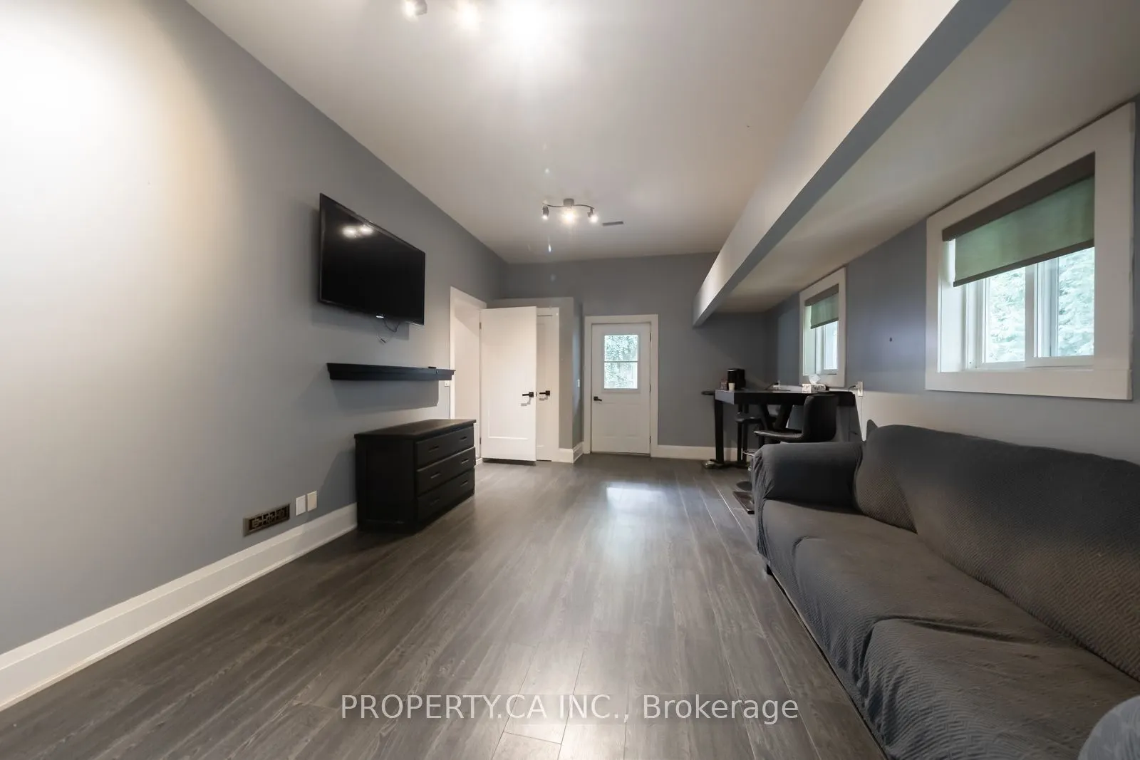 176 Pleasant Boulevard