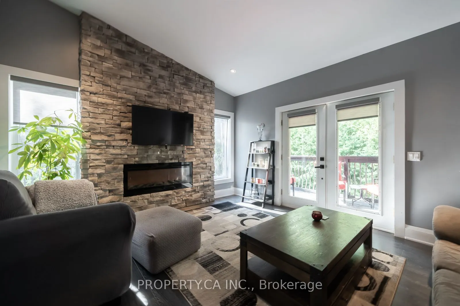 176 Pleasant Boulevard