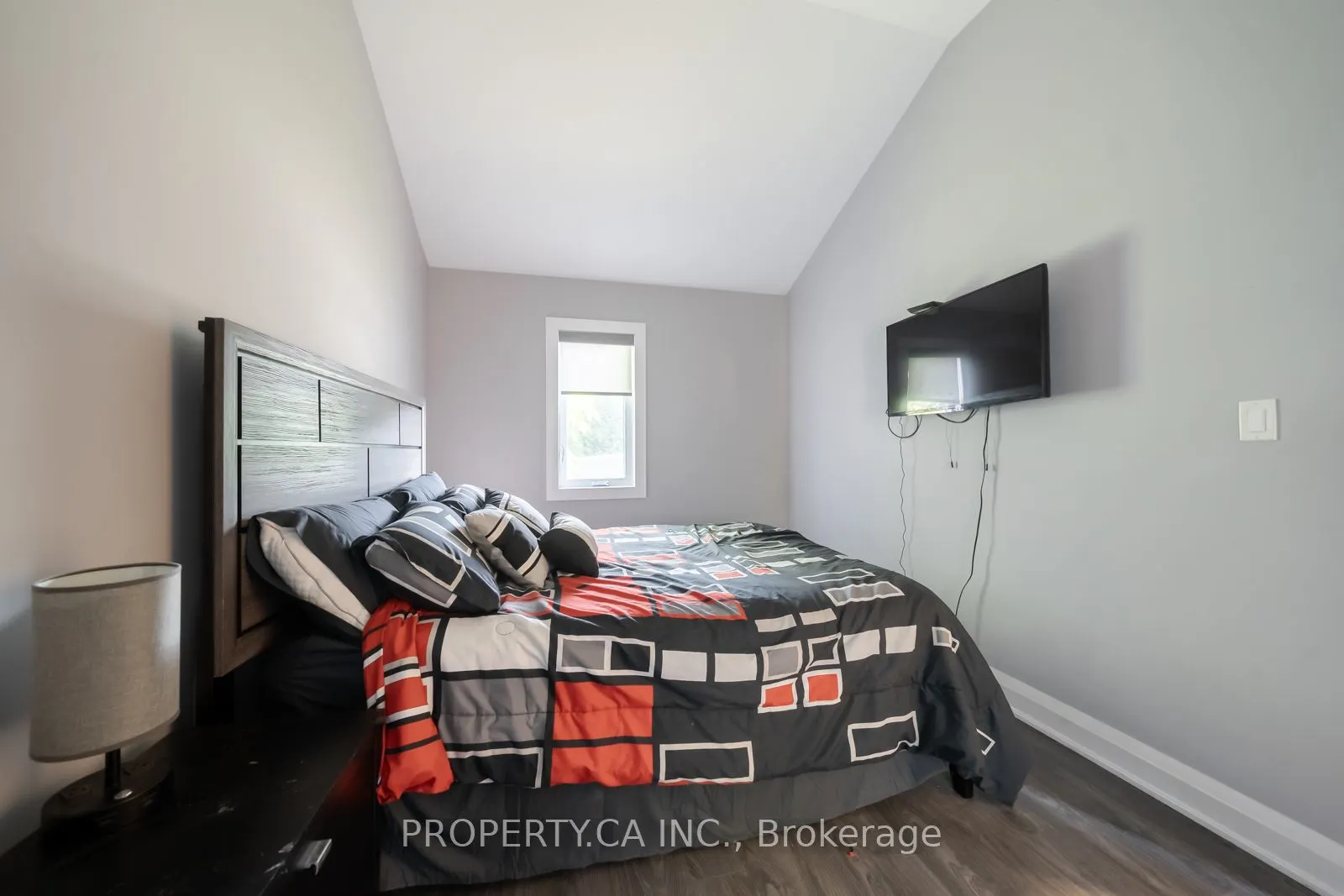 176 Pleasant Boulevard