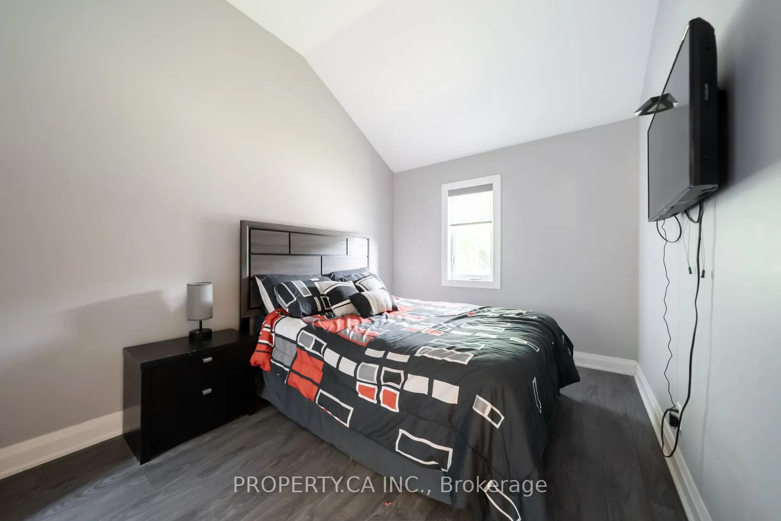 176 Pleasant Boulevard