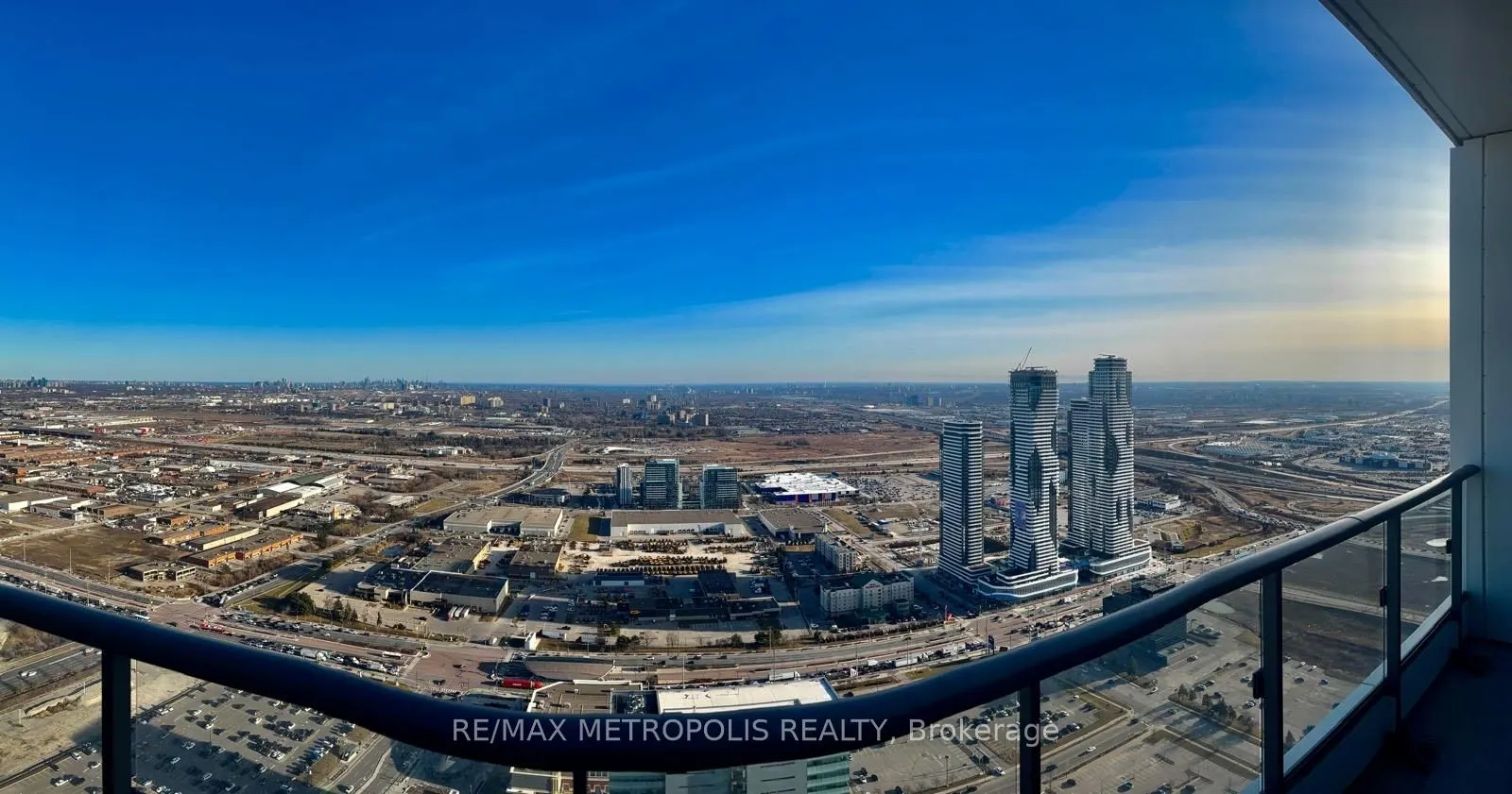 5 Buttermill Avenue, #PH08