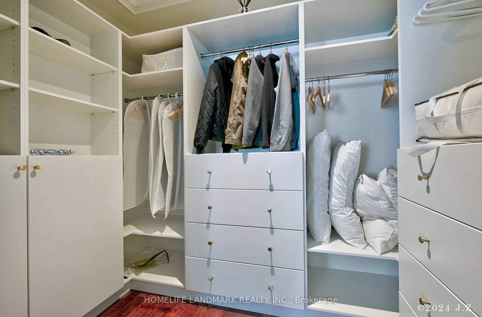 57 Castleglen Boulevard