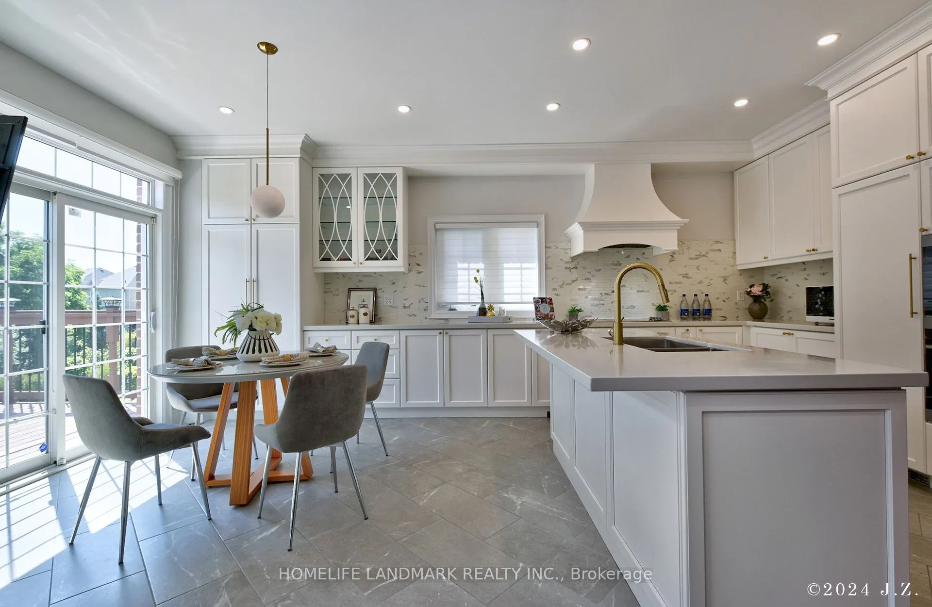 57 Castleglen Boulevard