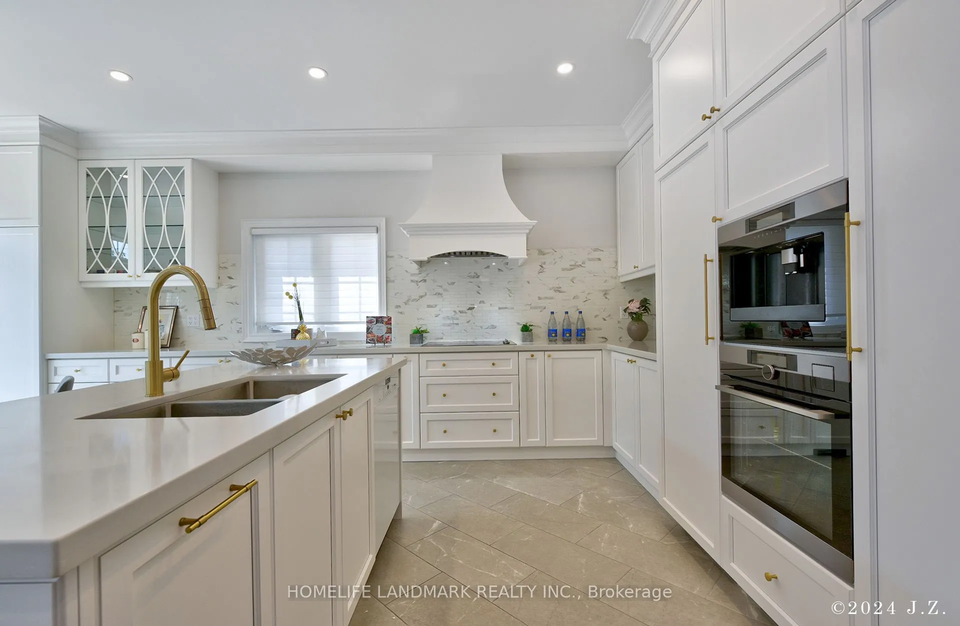 57 Castleglen Boulevard