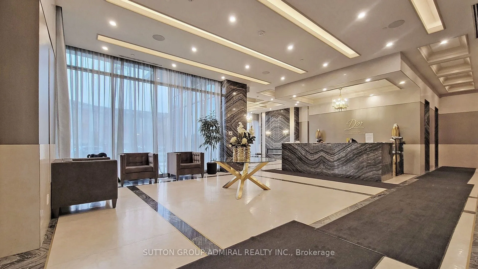 10 Gatineau Drive, #716