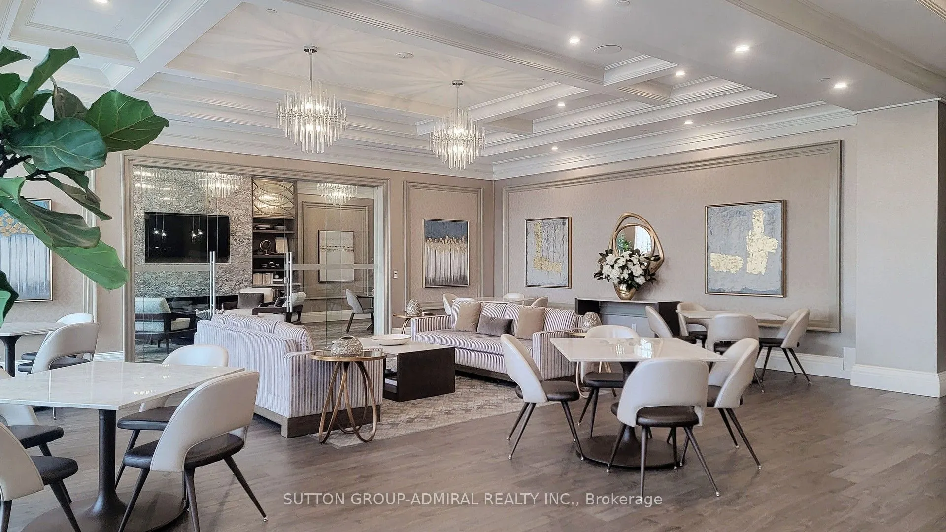 10 Gatineau Drive, #716