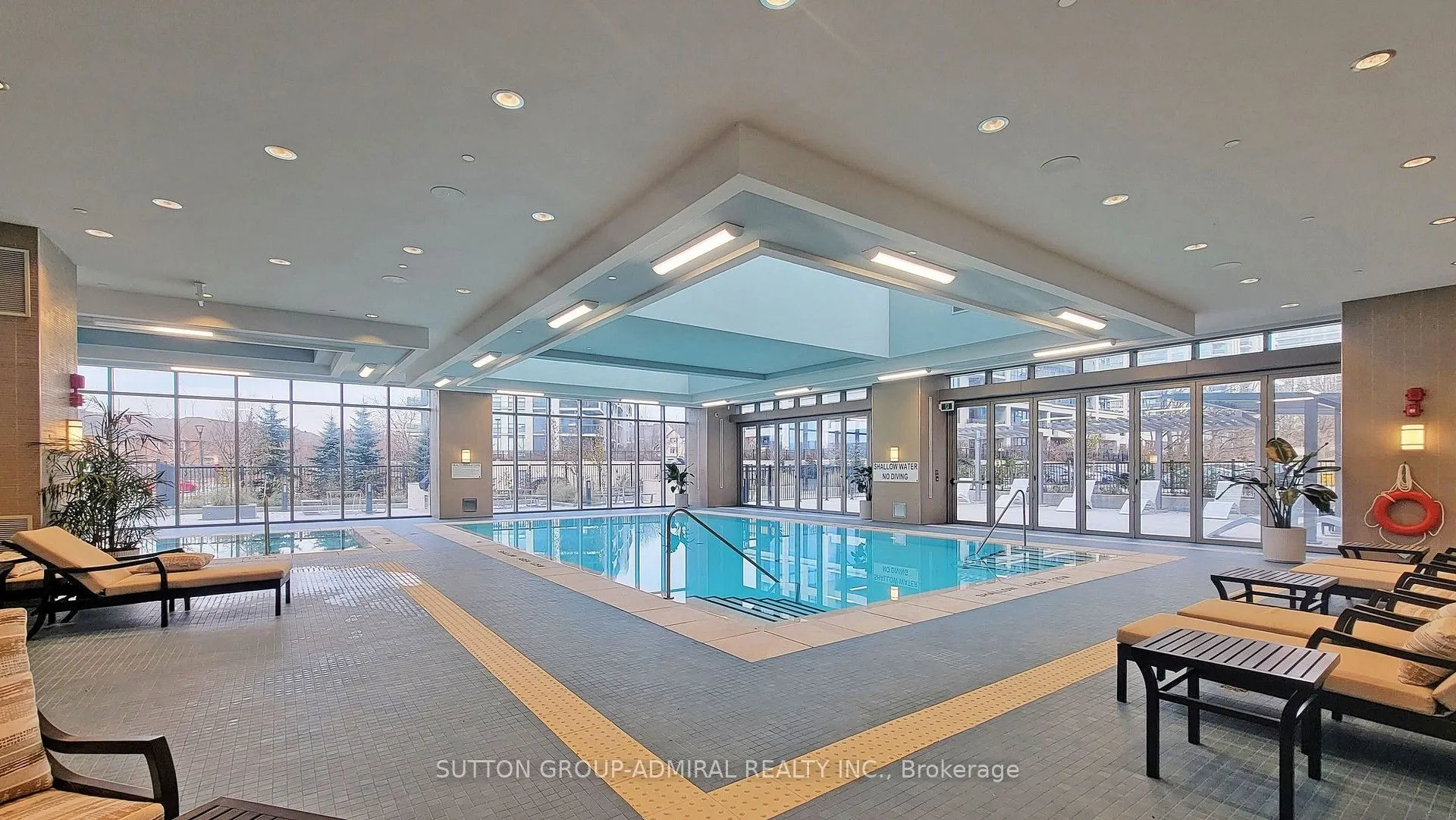 10 Gatineau Drive, #716