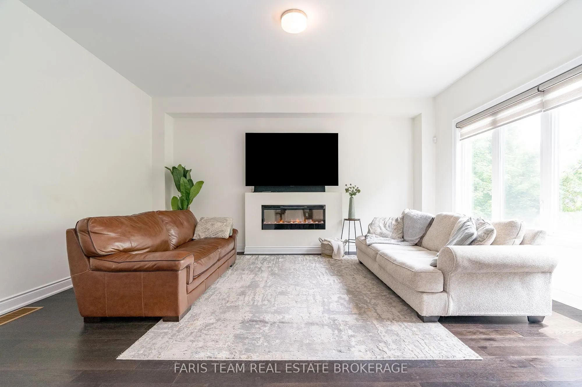 1425 Blackmore Street