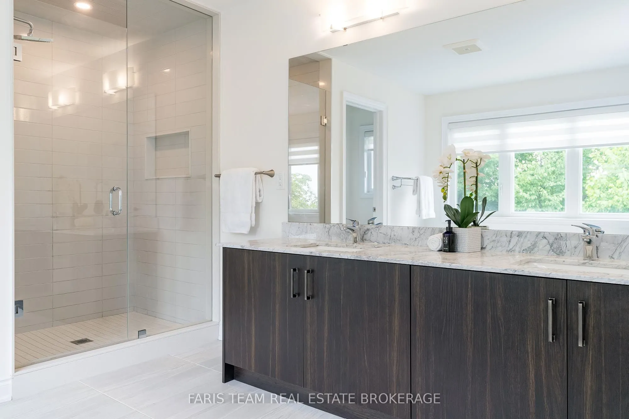 1425 Blackmore Street