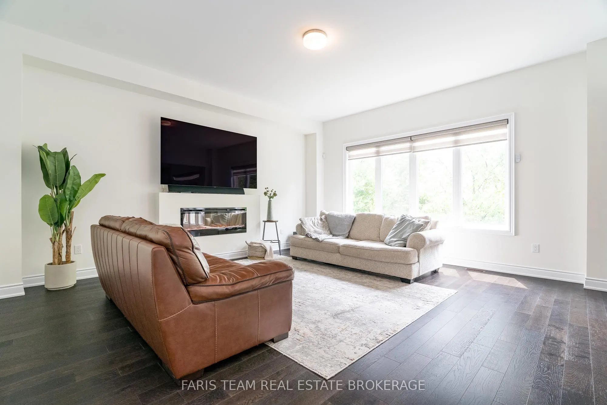 1425 Blackmore Street