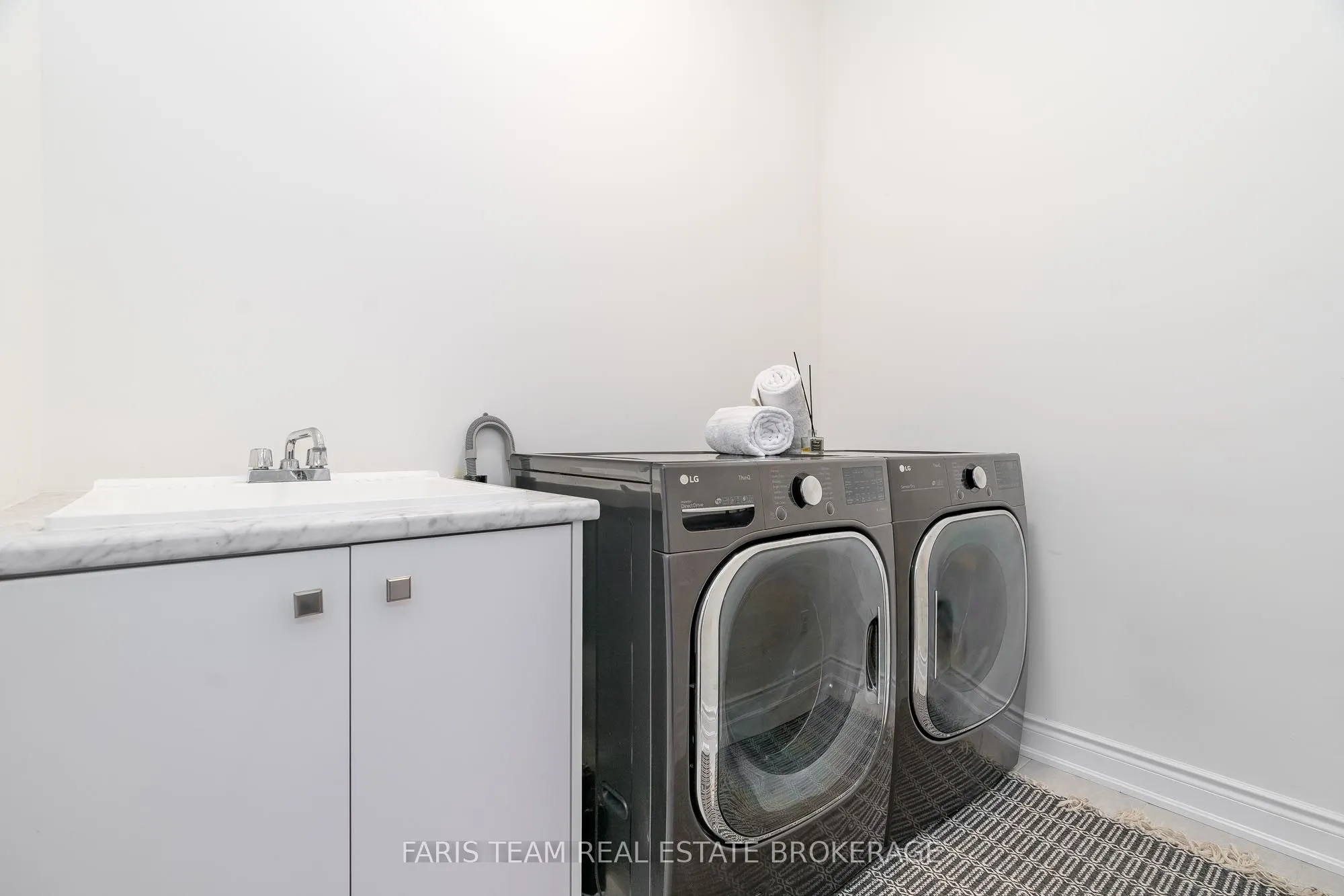 1425 Blackmore Street